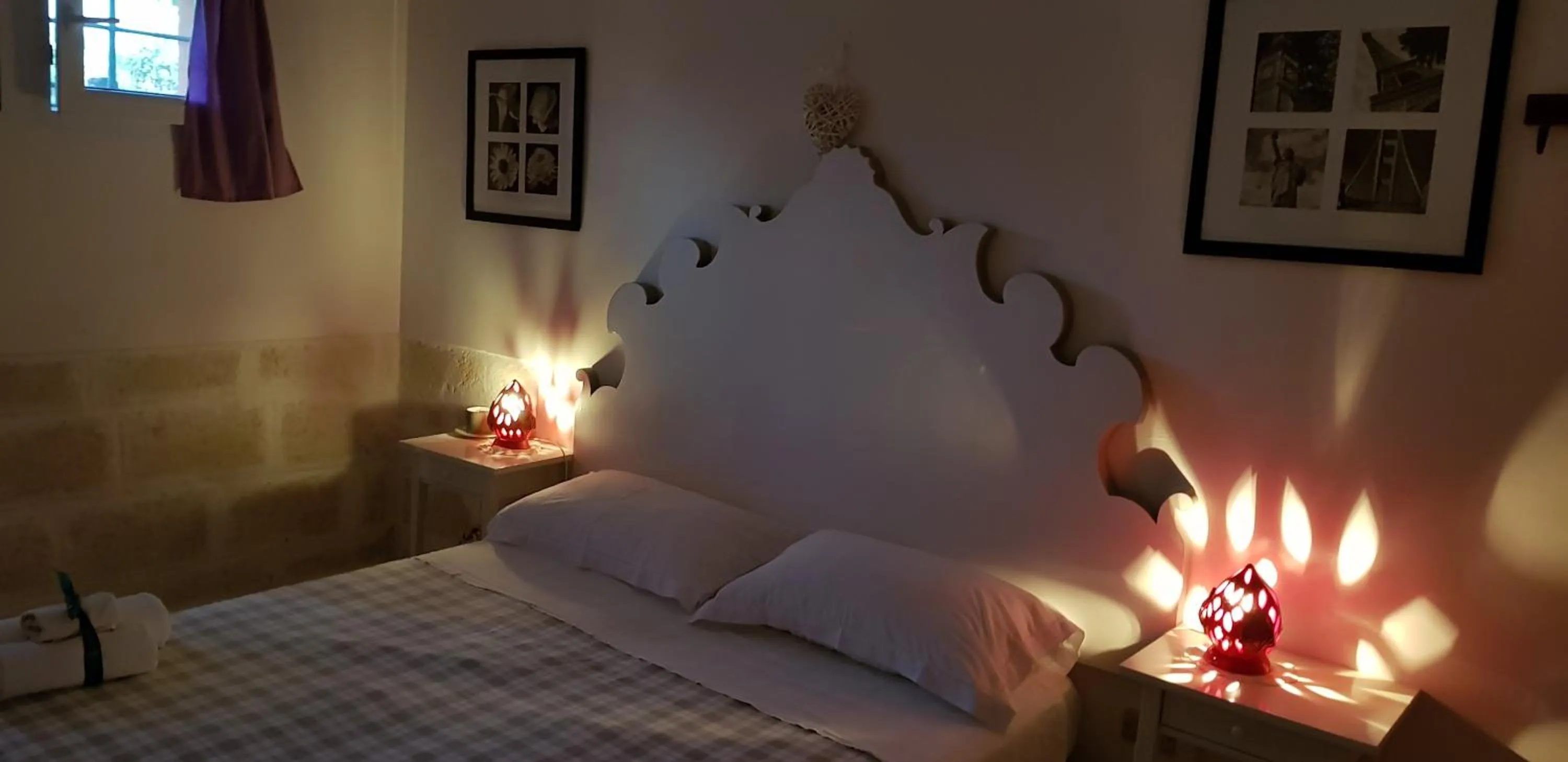 Decorative detail, Bed in Casale Terra Sole B&B