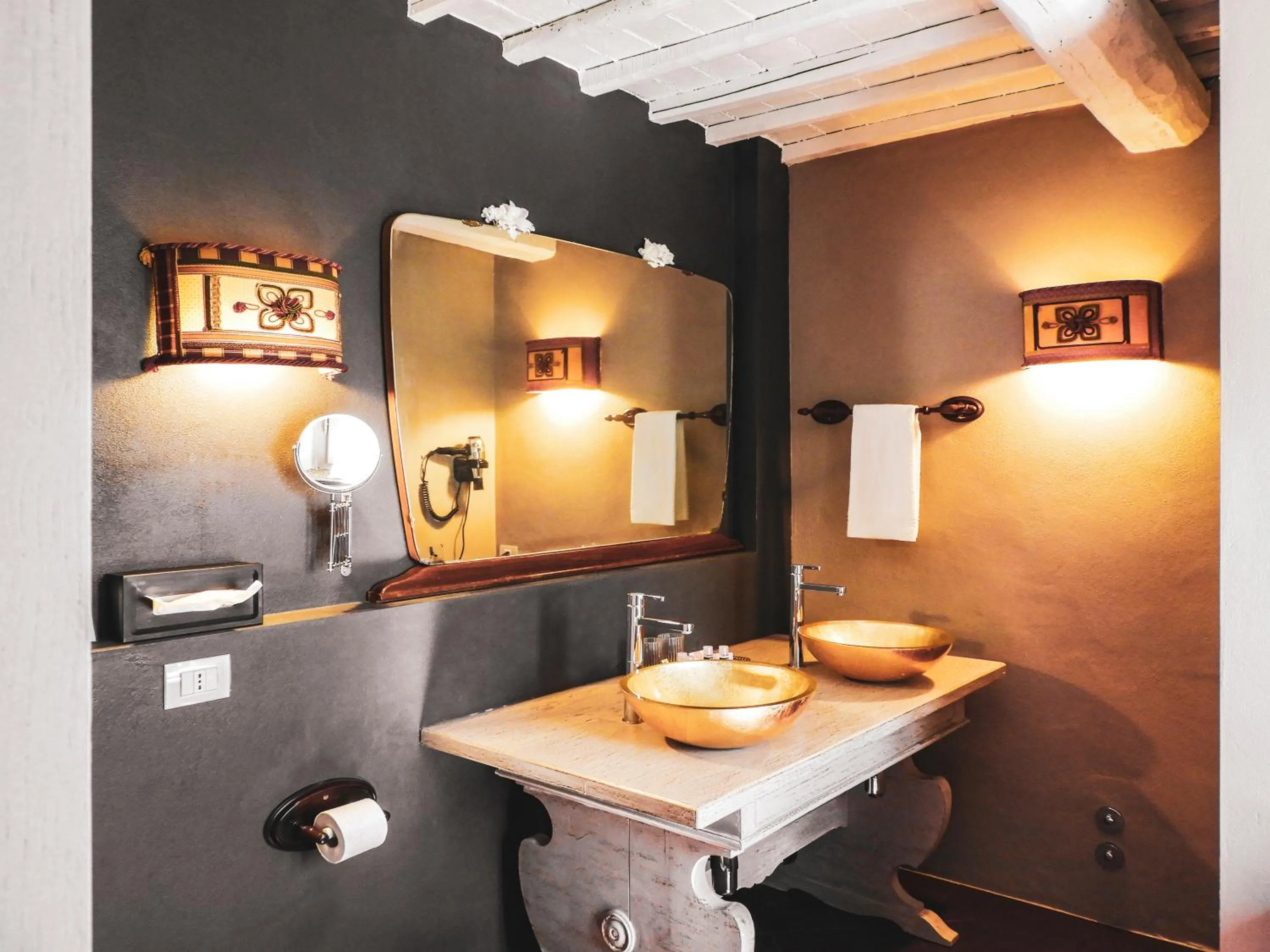 Bathroom in Tenuta Cortedomina