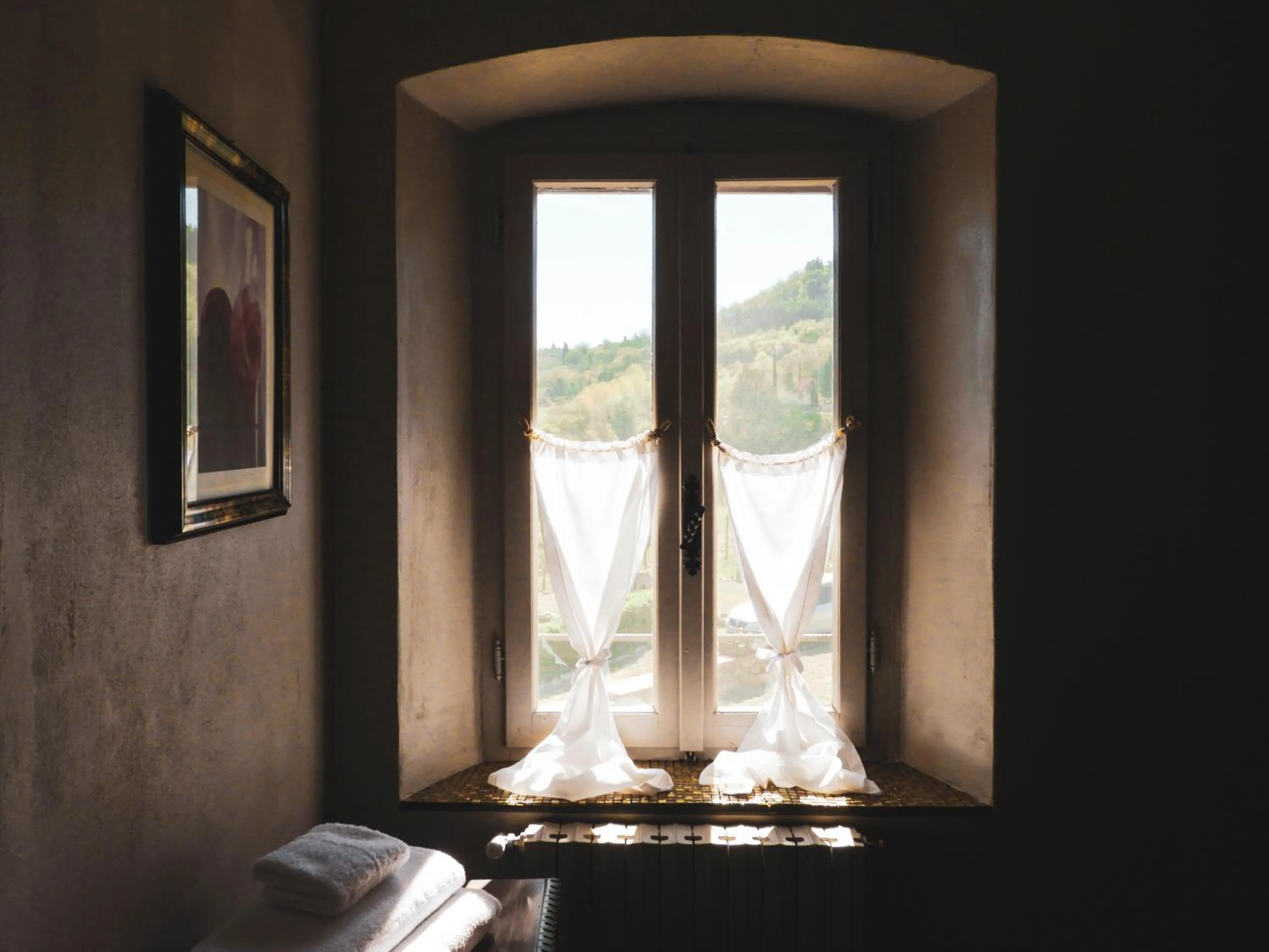 Bathroom, Bed in Tenuta Cortedomina