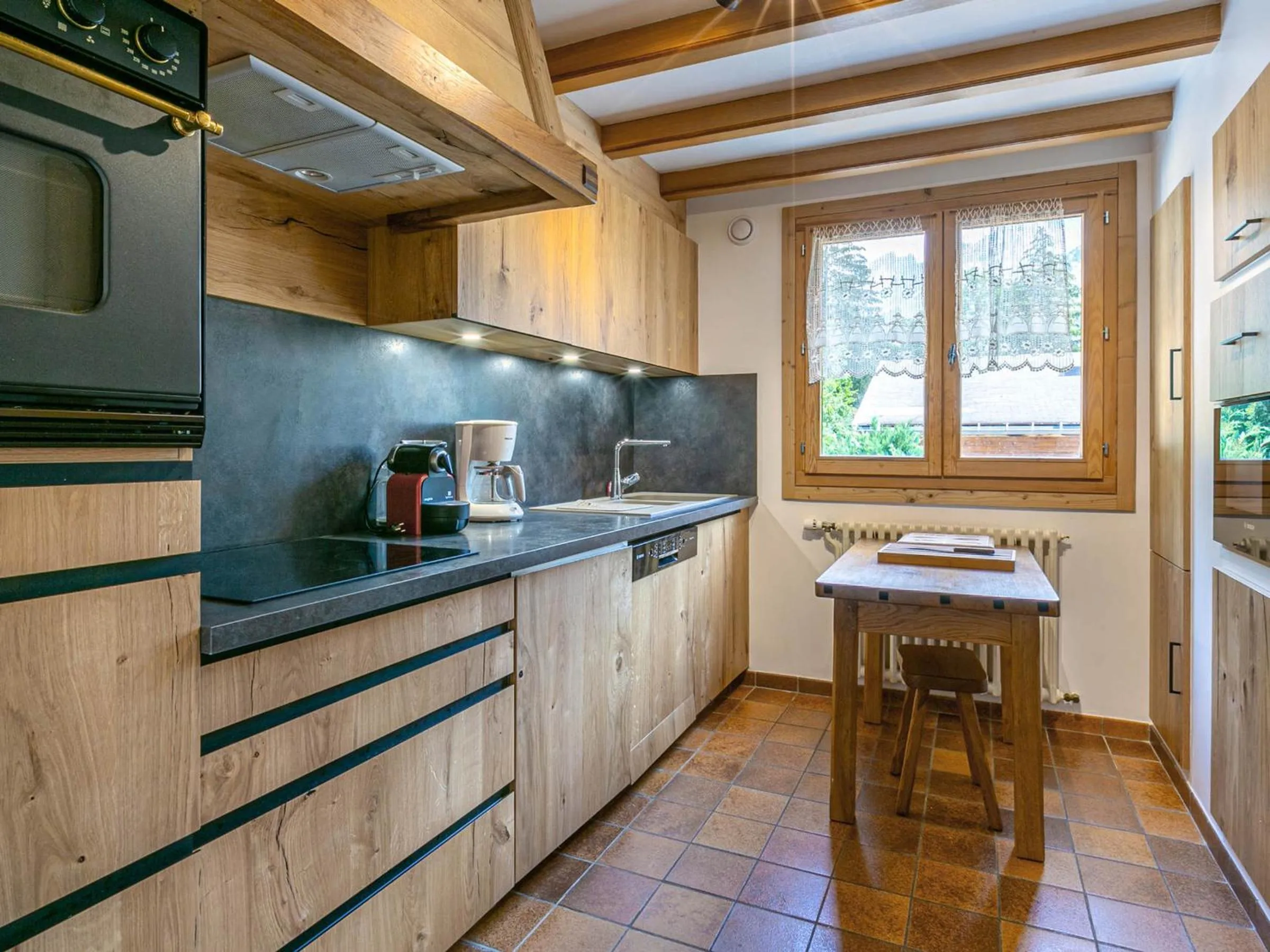 Bel appartement 3 ch, calme, garage, Wifi - FR-1-437-18