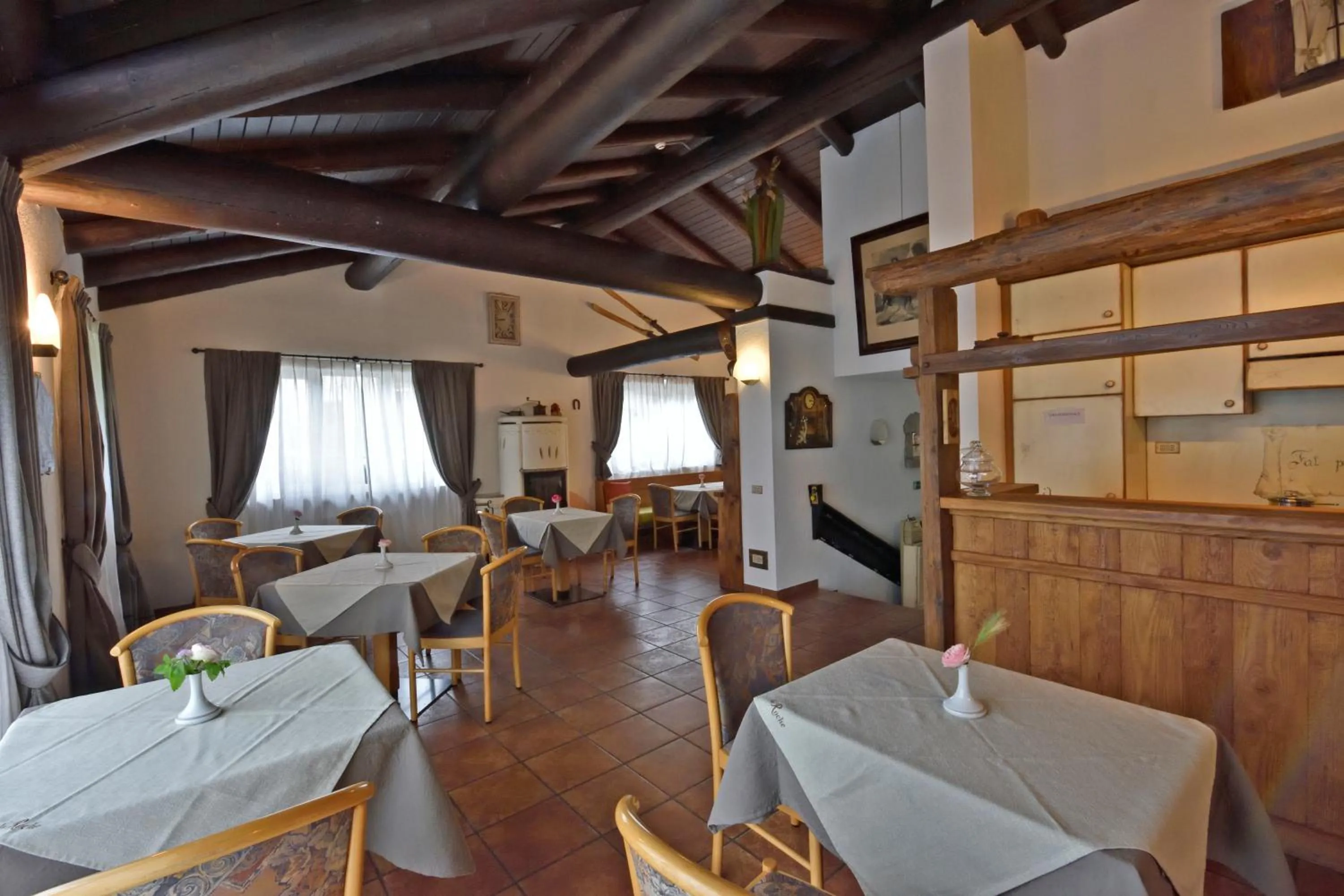 Lounge or bar in La Roche Hotel Appartments