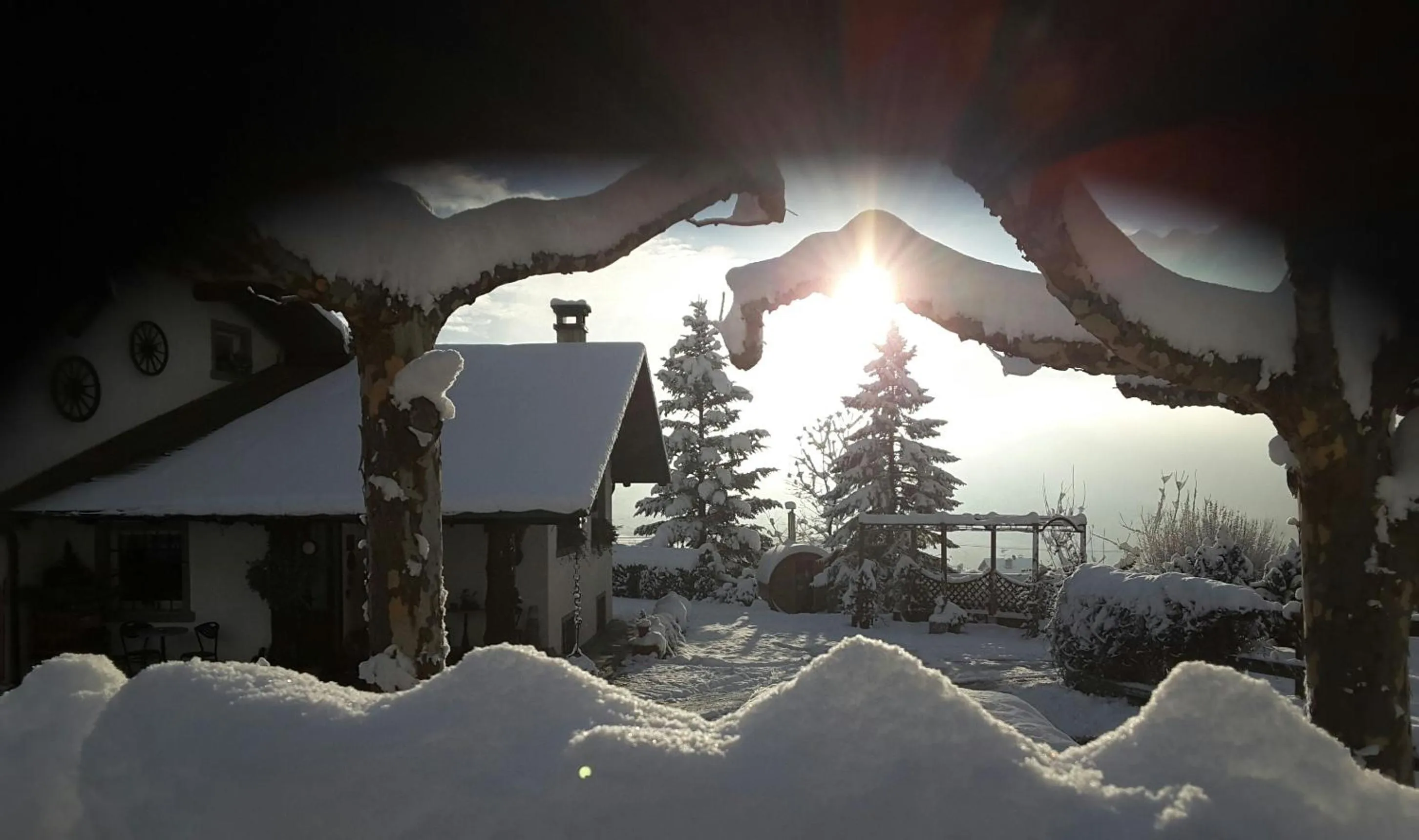 Property building in La Roche Hotel Appartments