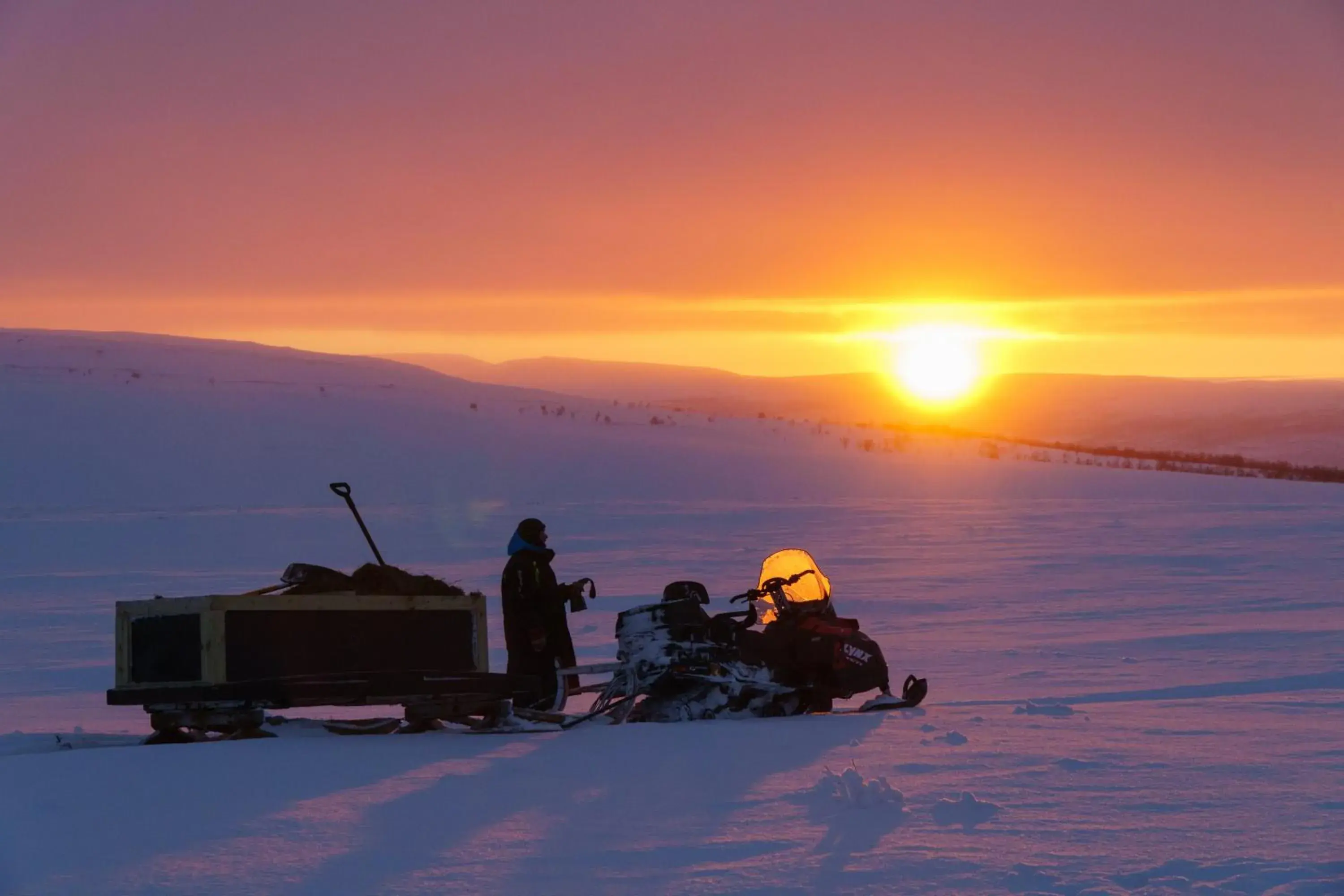 Glass Igloo in Arctic Land Adventure Glass Igloos Glass Igloo in Arctic Land Adventure Glass Igloos
