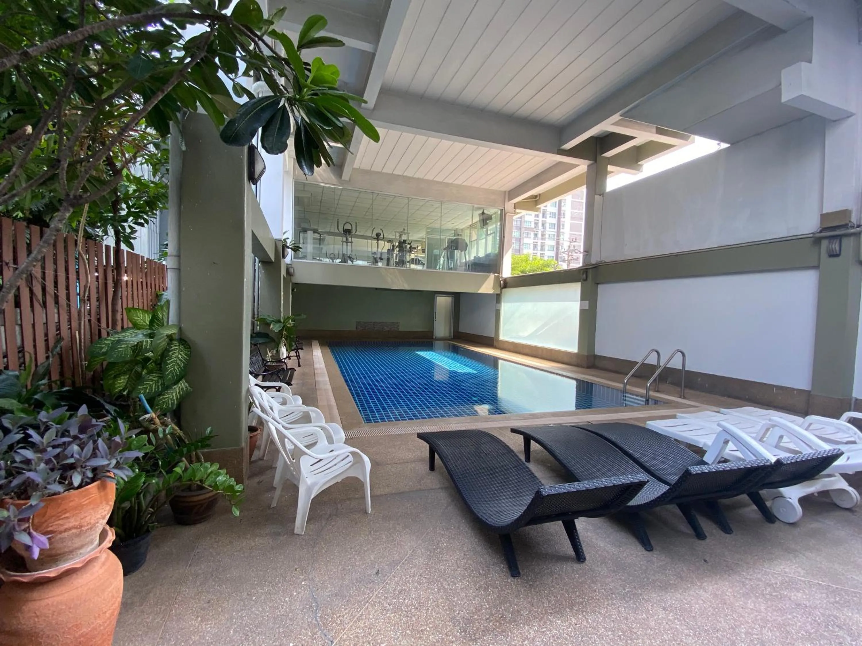 Swimming pool in Boss Mansion