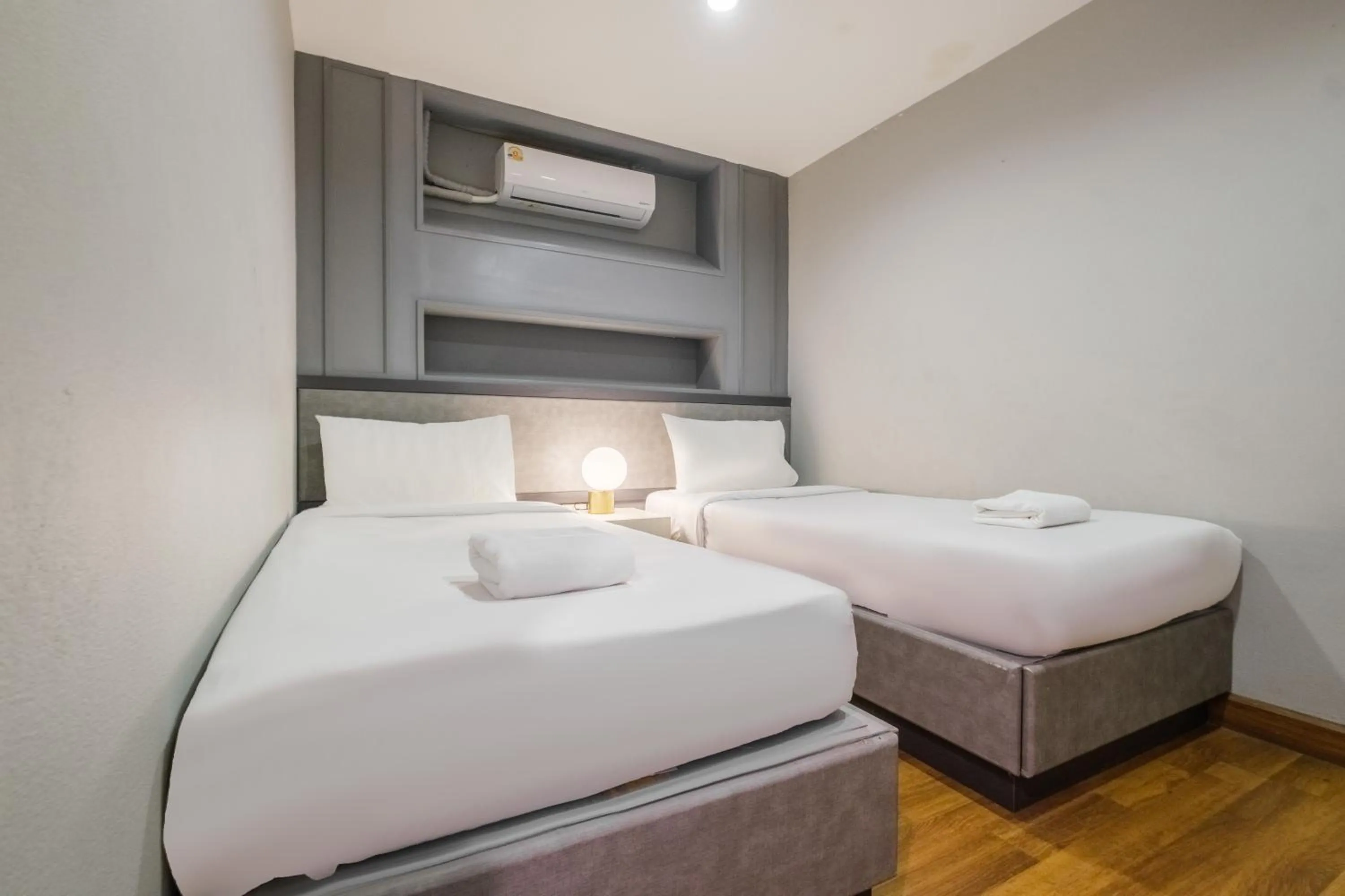 Bedroom, Bed in Boss Mansion