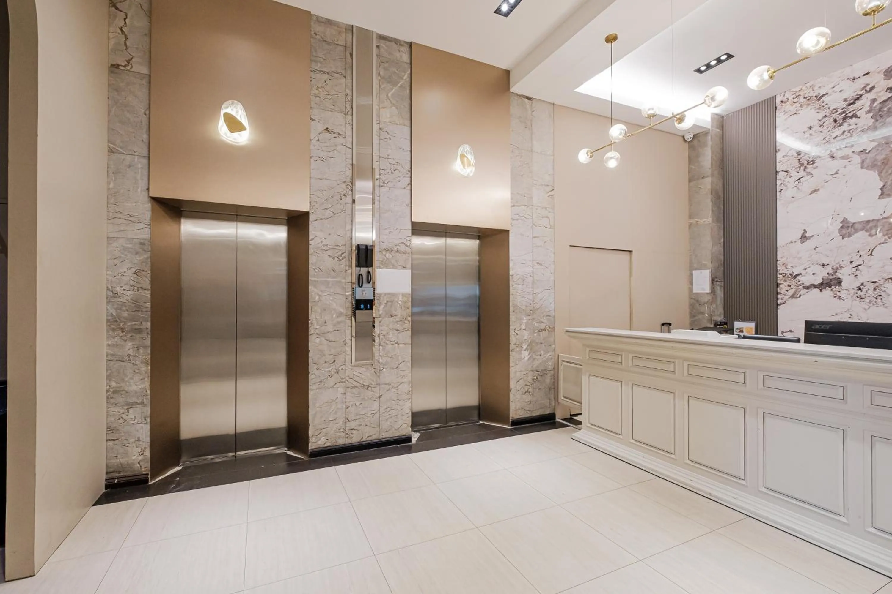 elevator in Boss Mansion