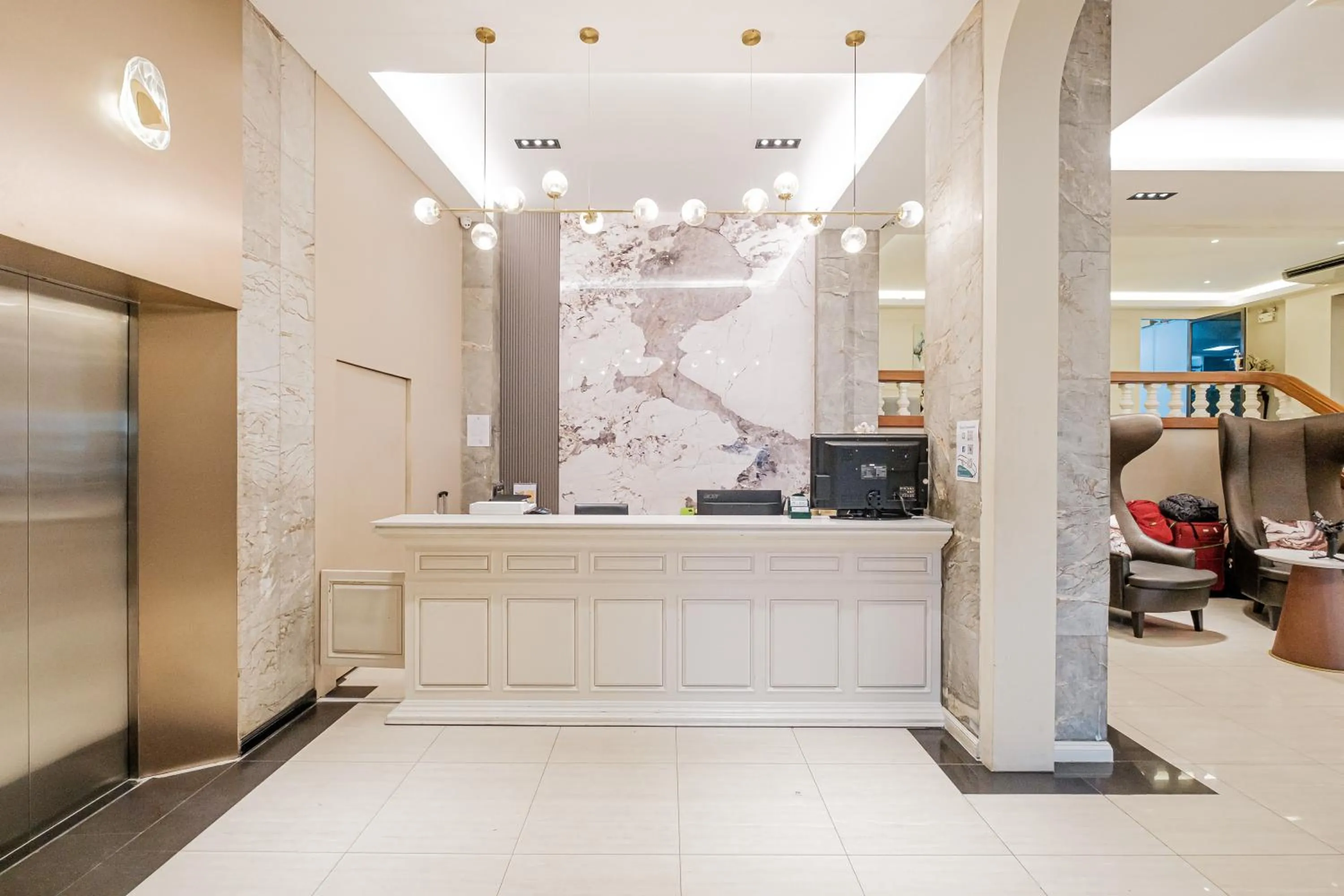 Lobby or reception in Boss Mansion