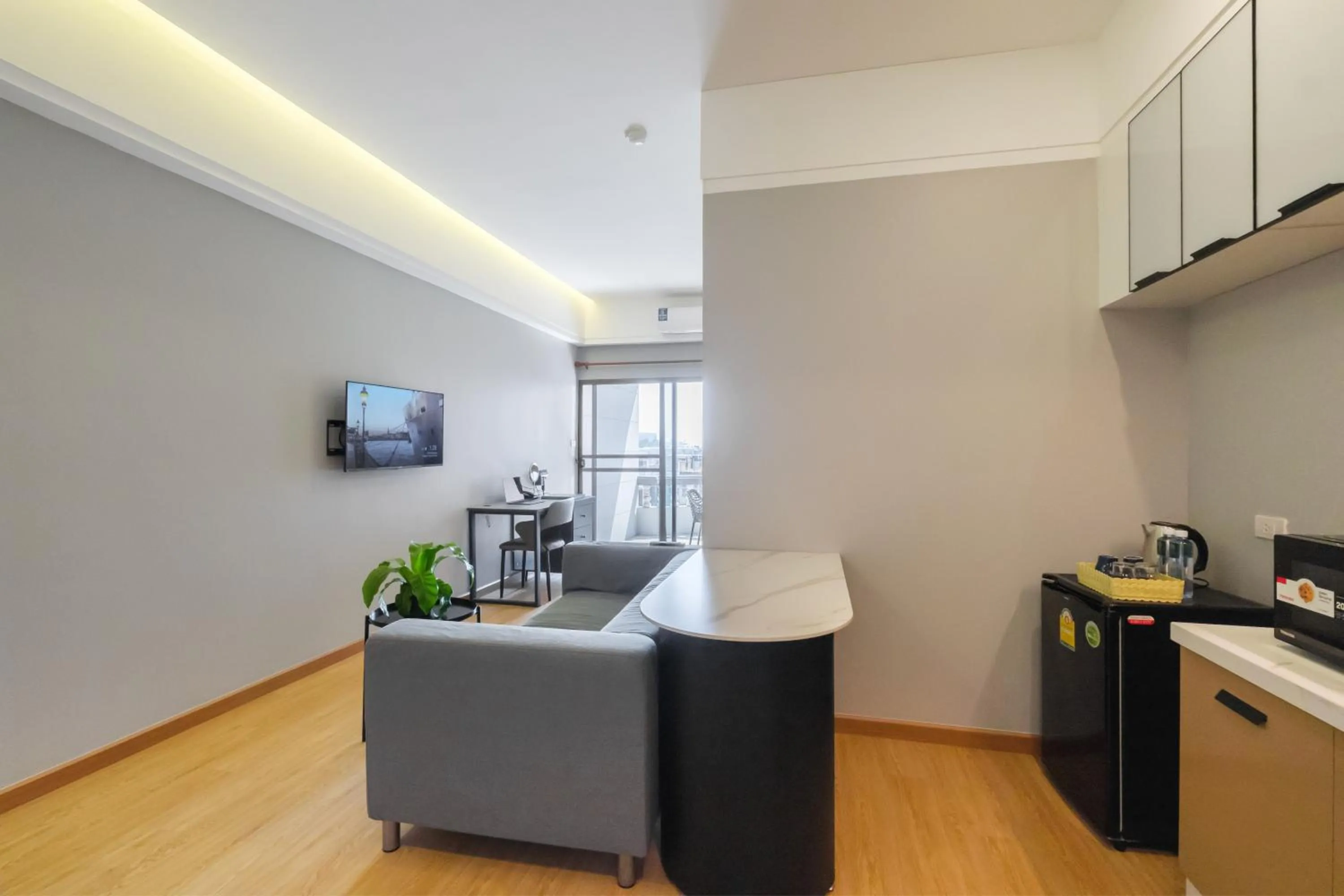 TV and multimedia in Boss Mansion