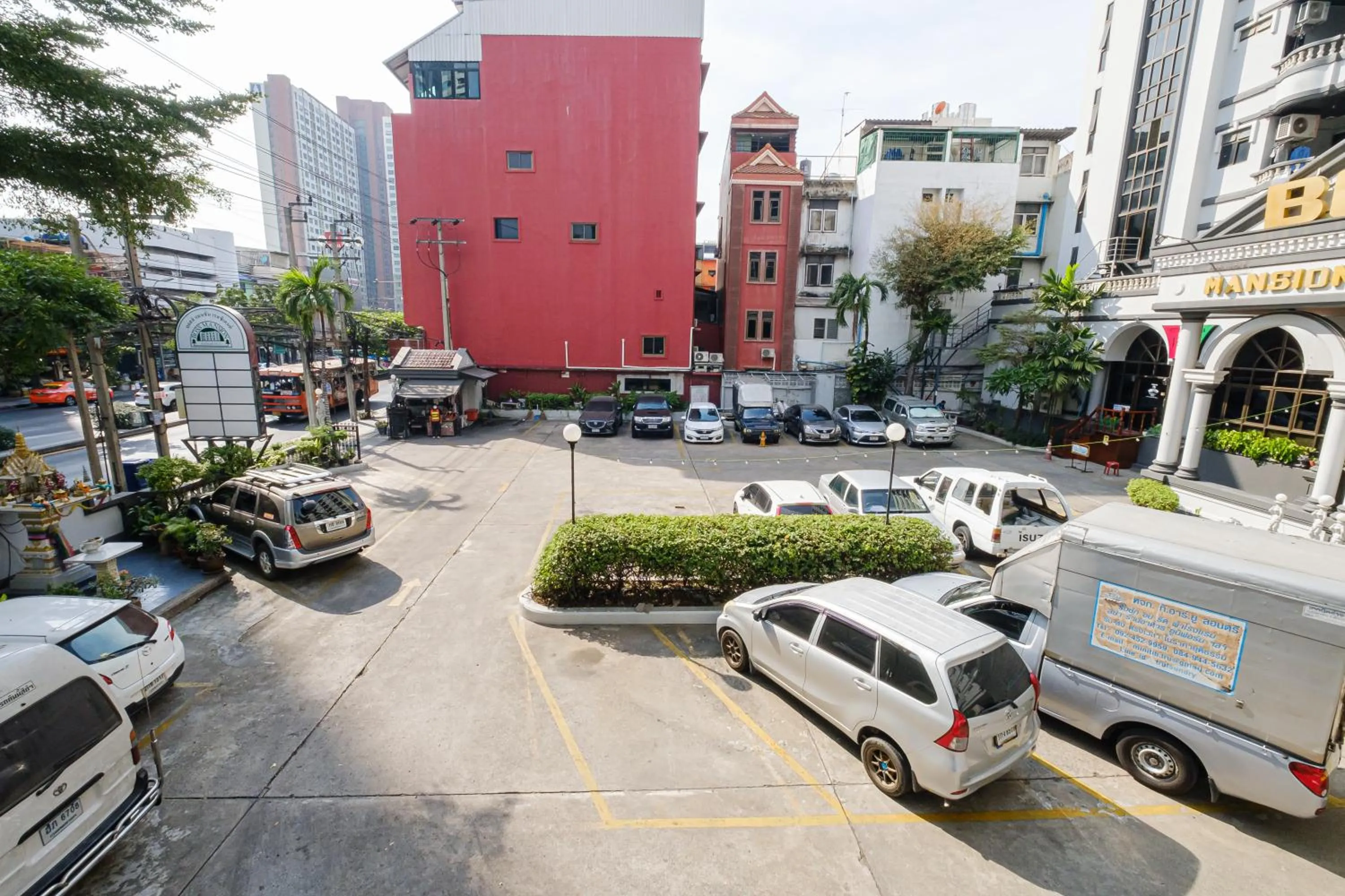 Property building in Boss Mansion