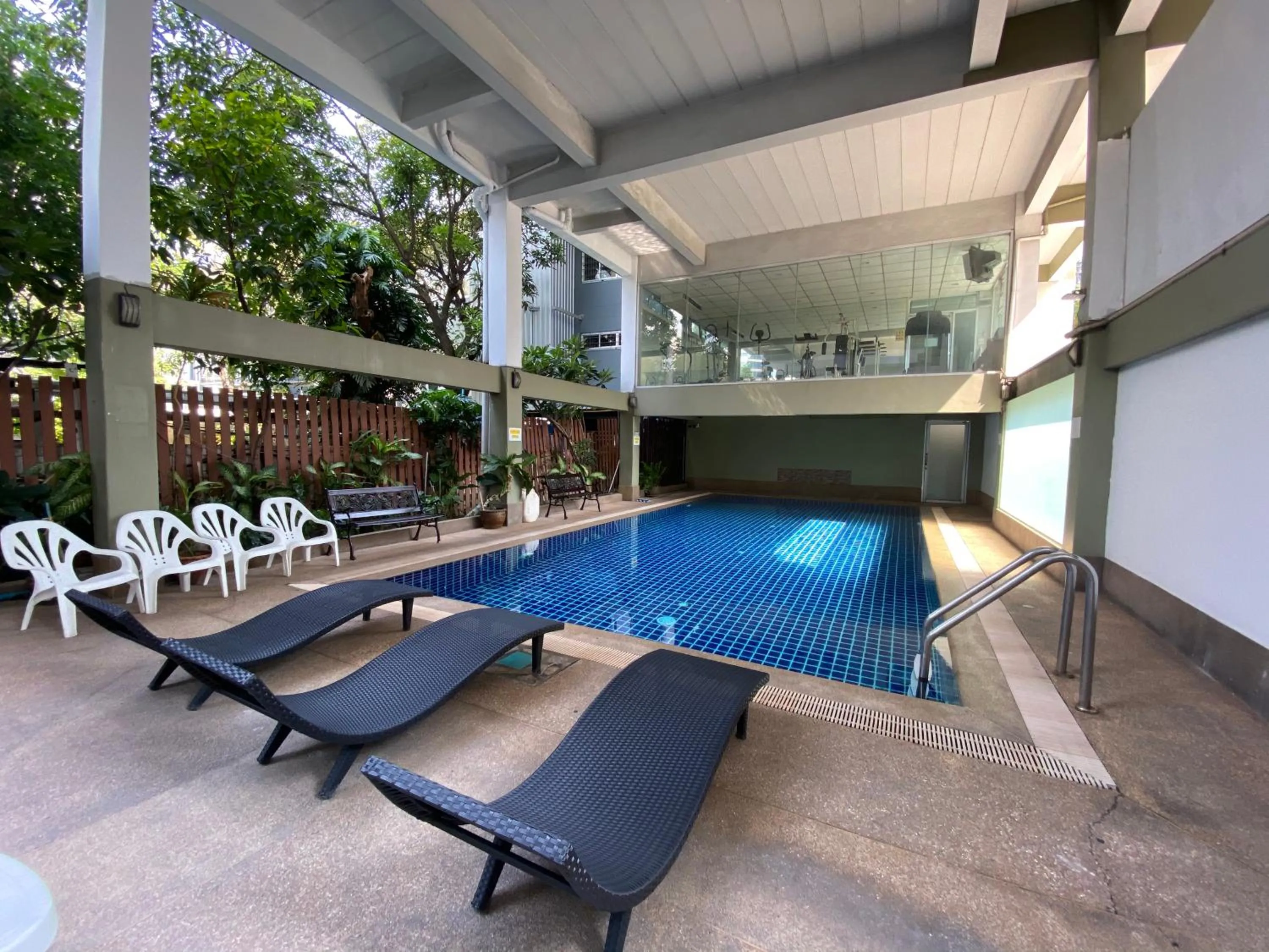 Swimming pool in Boss Mansion