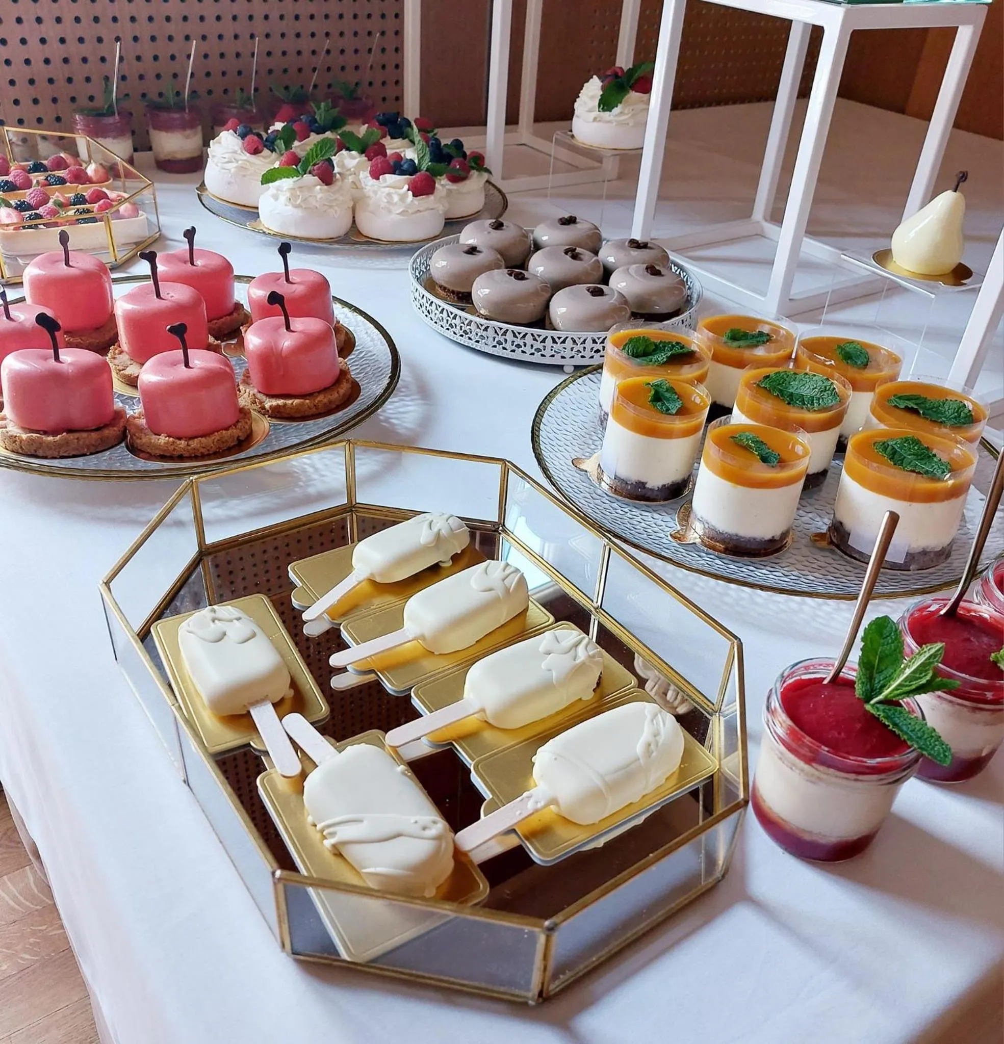 Restaurant/places to eat in Hotel Habenda