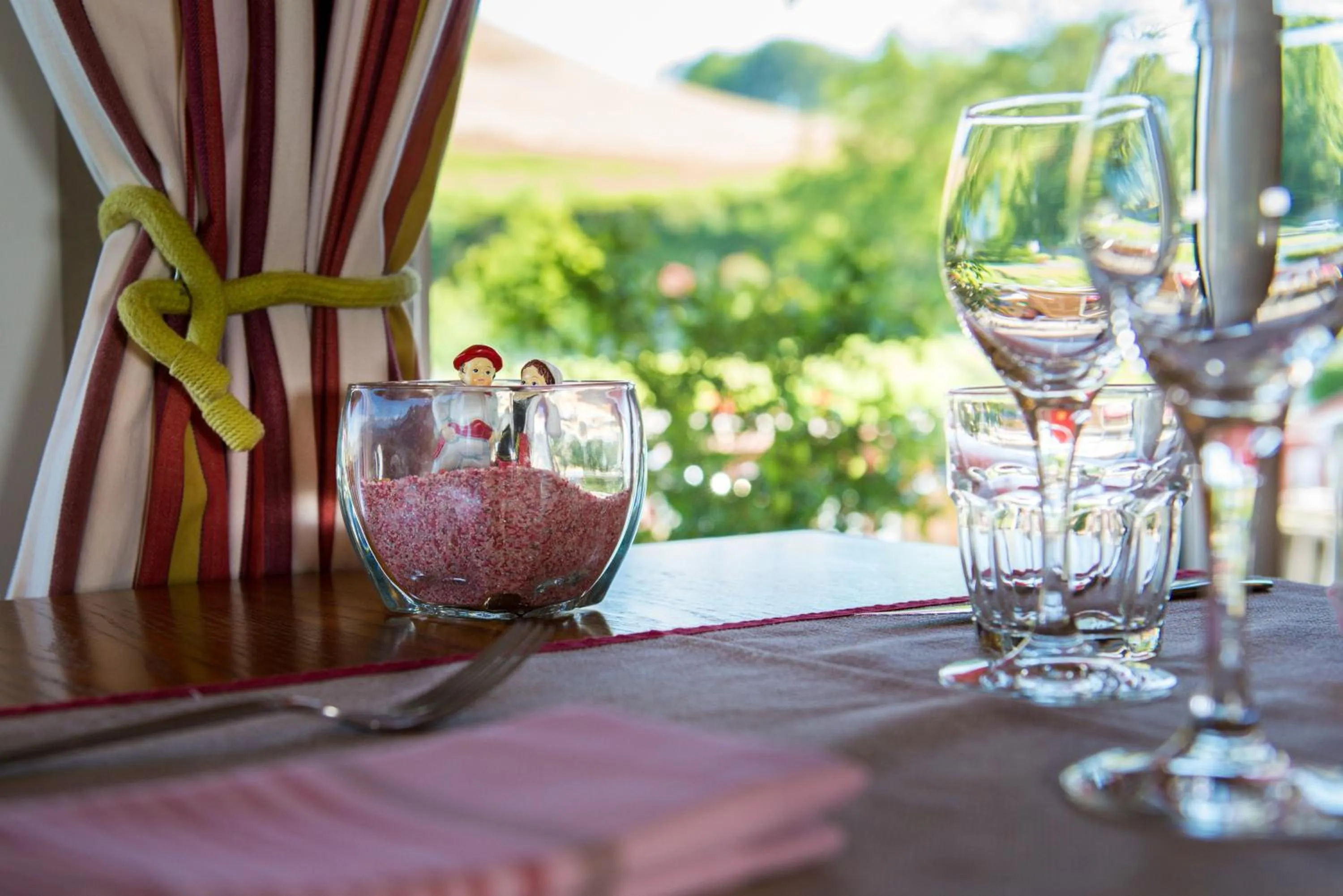 Restaurant/places to eat in Logis Hotel Ur-Hegian