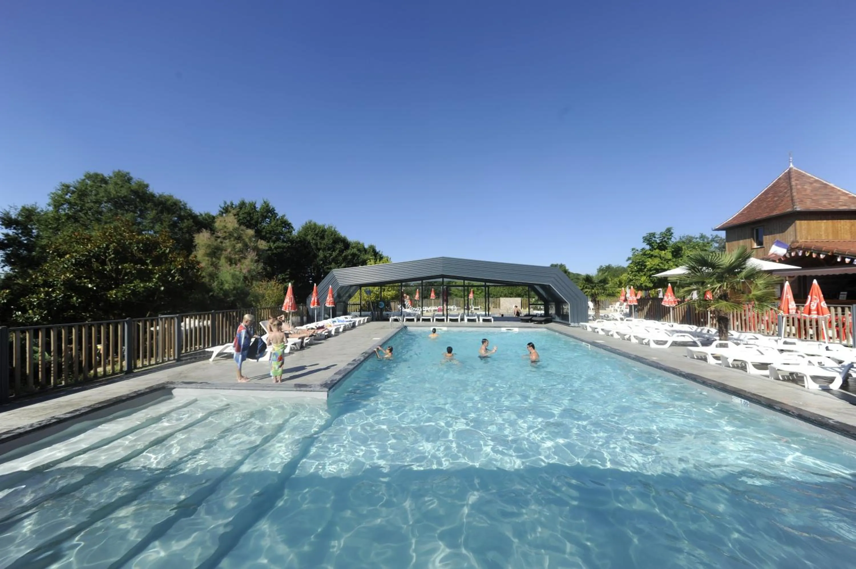 Swimming pool in Camping Padimadour