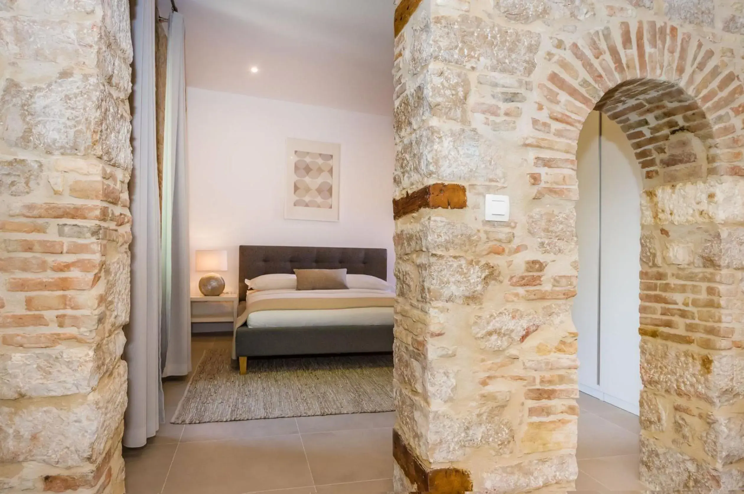 Kostela Luxury Suite by Belmont Realty Kostela Luxury Suite by Belmont Realty