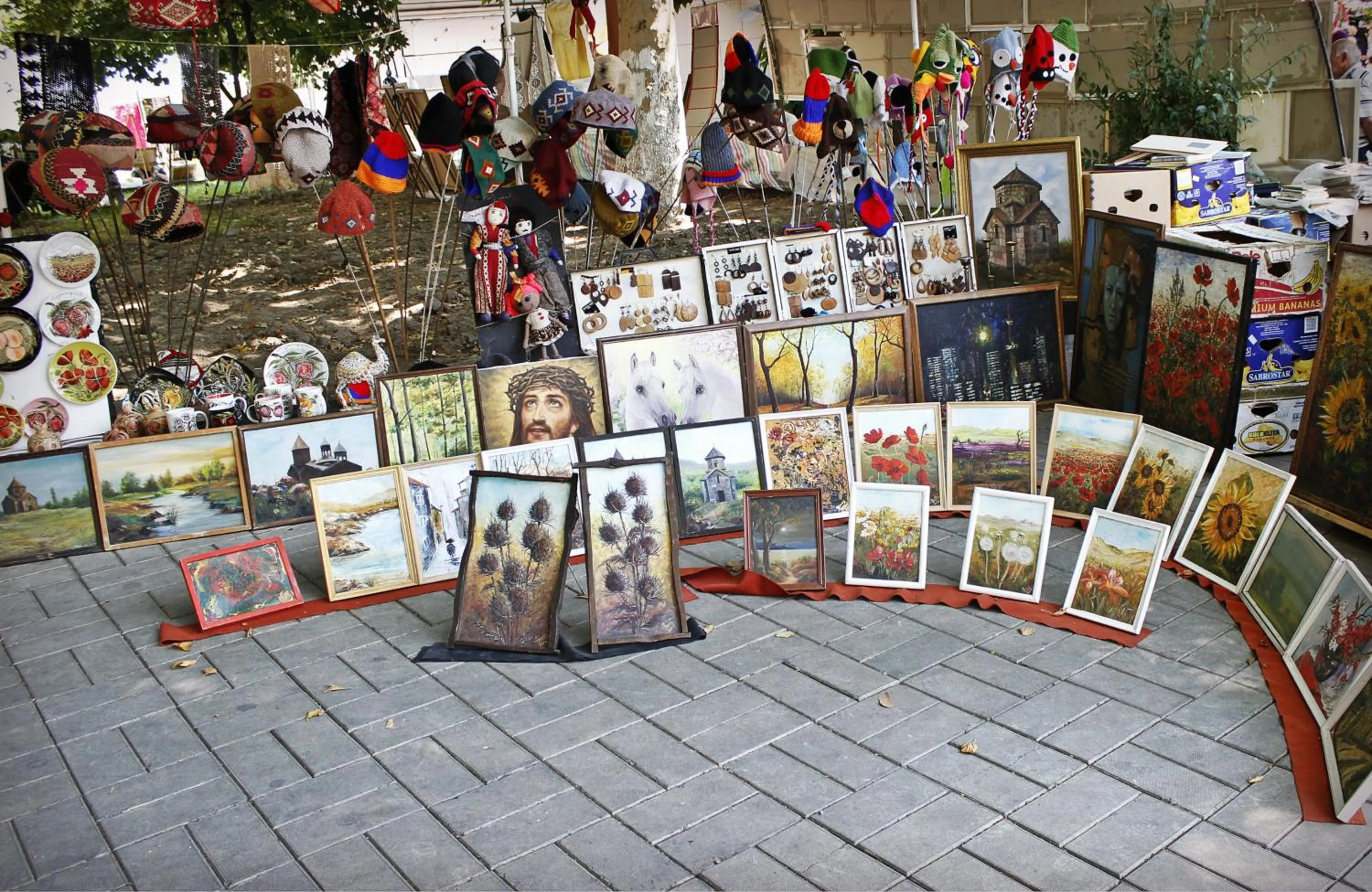 Nearby landmark in L'image Art Hotel