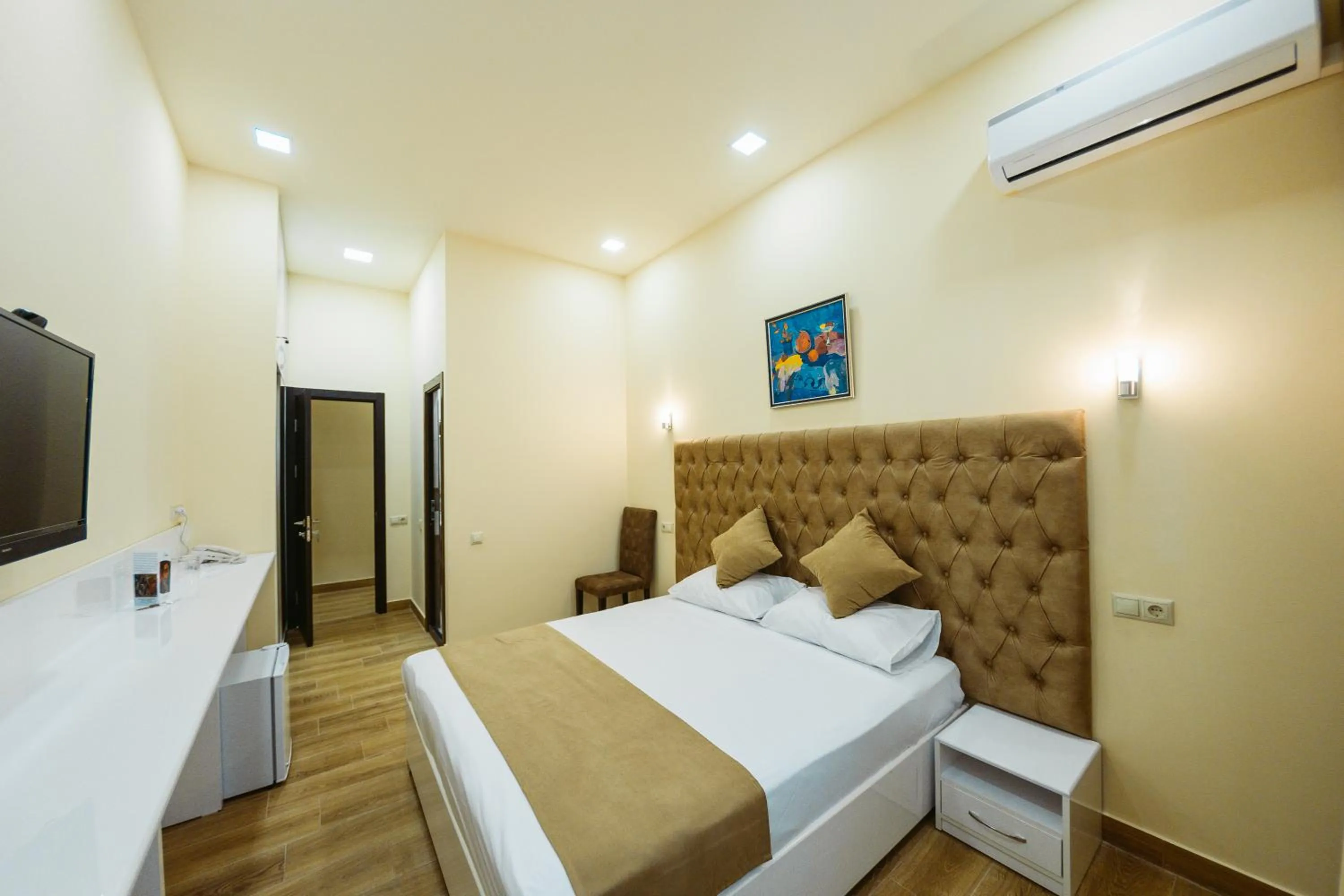 Bedroom, Bed in L'image Art Hotel