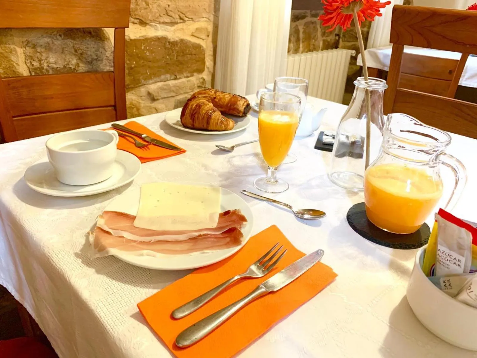 Breakfast in Posada Venta Hornizo
