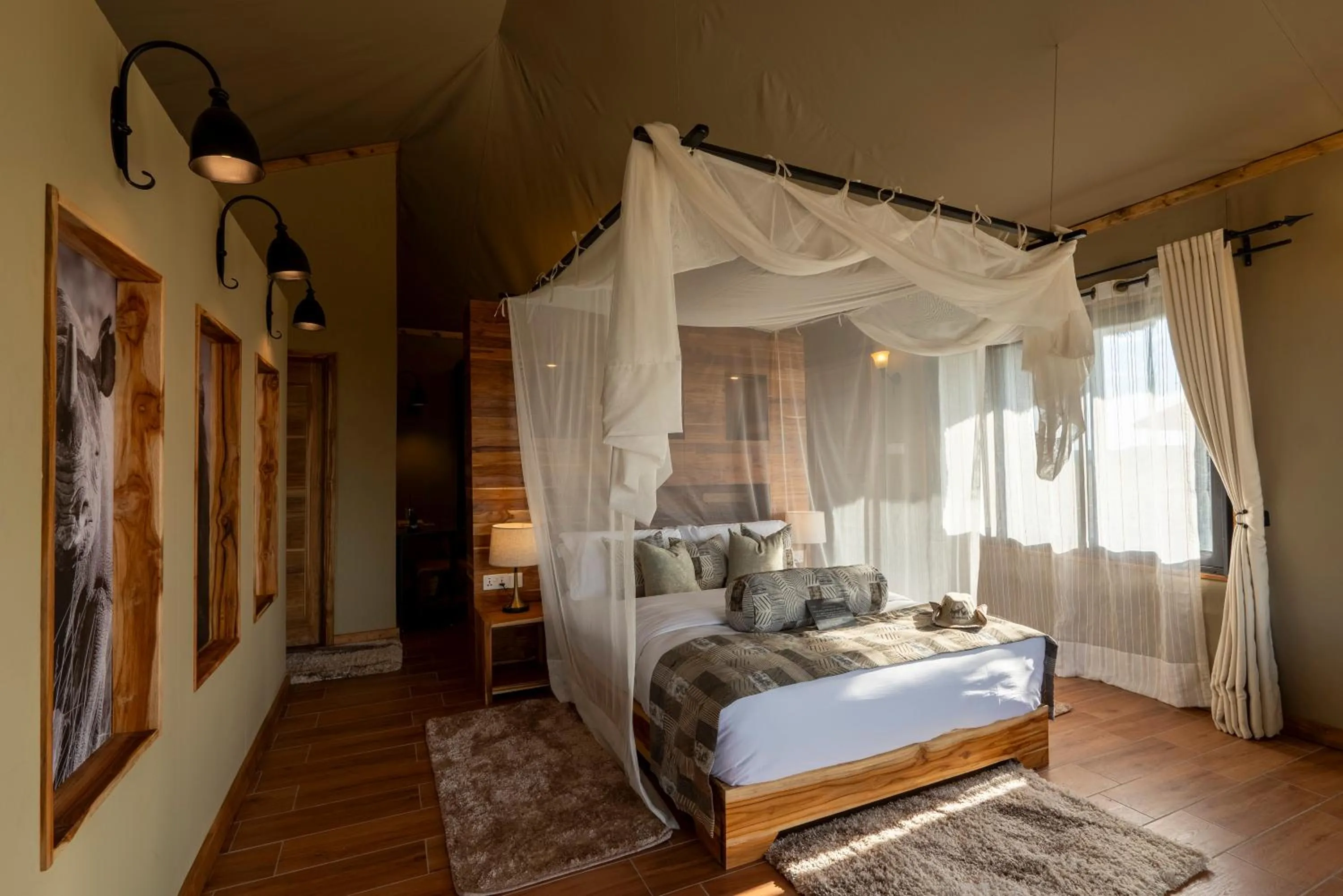 Bedroom, Bed in Serengeti Mara River Camp