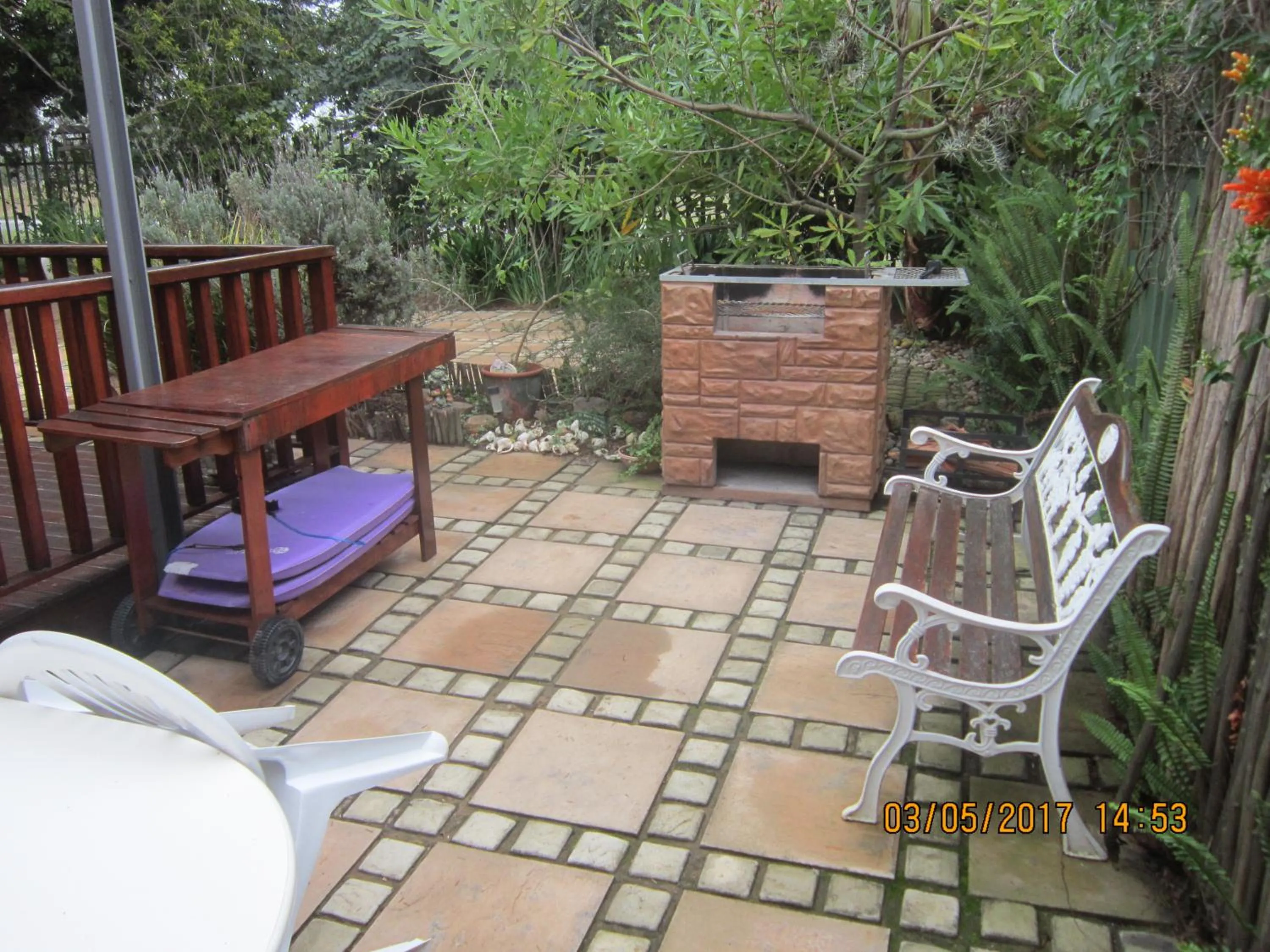 BBQ facilities in Twilight Cottage