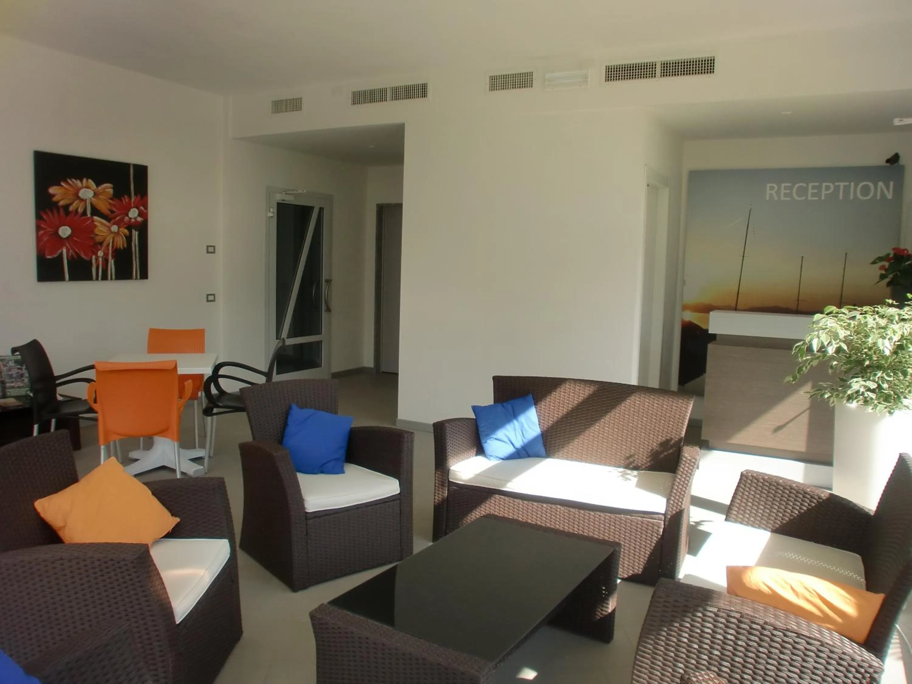 Lobby or reception in Residence Rivachiara (check-in at Hotel Riviera in Viale Rovereto, 95)