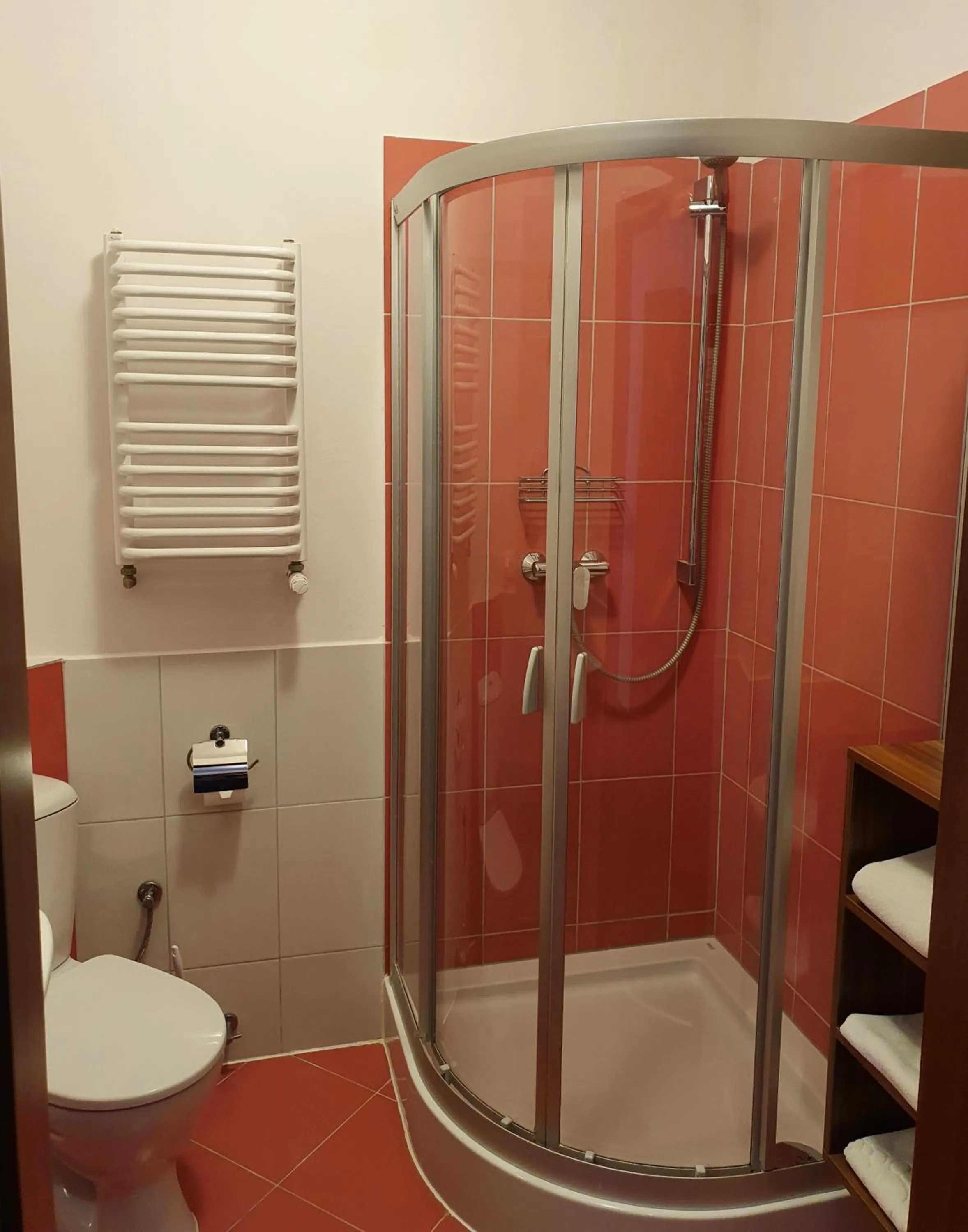 Toilet in Hotel Solec