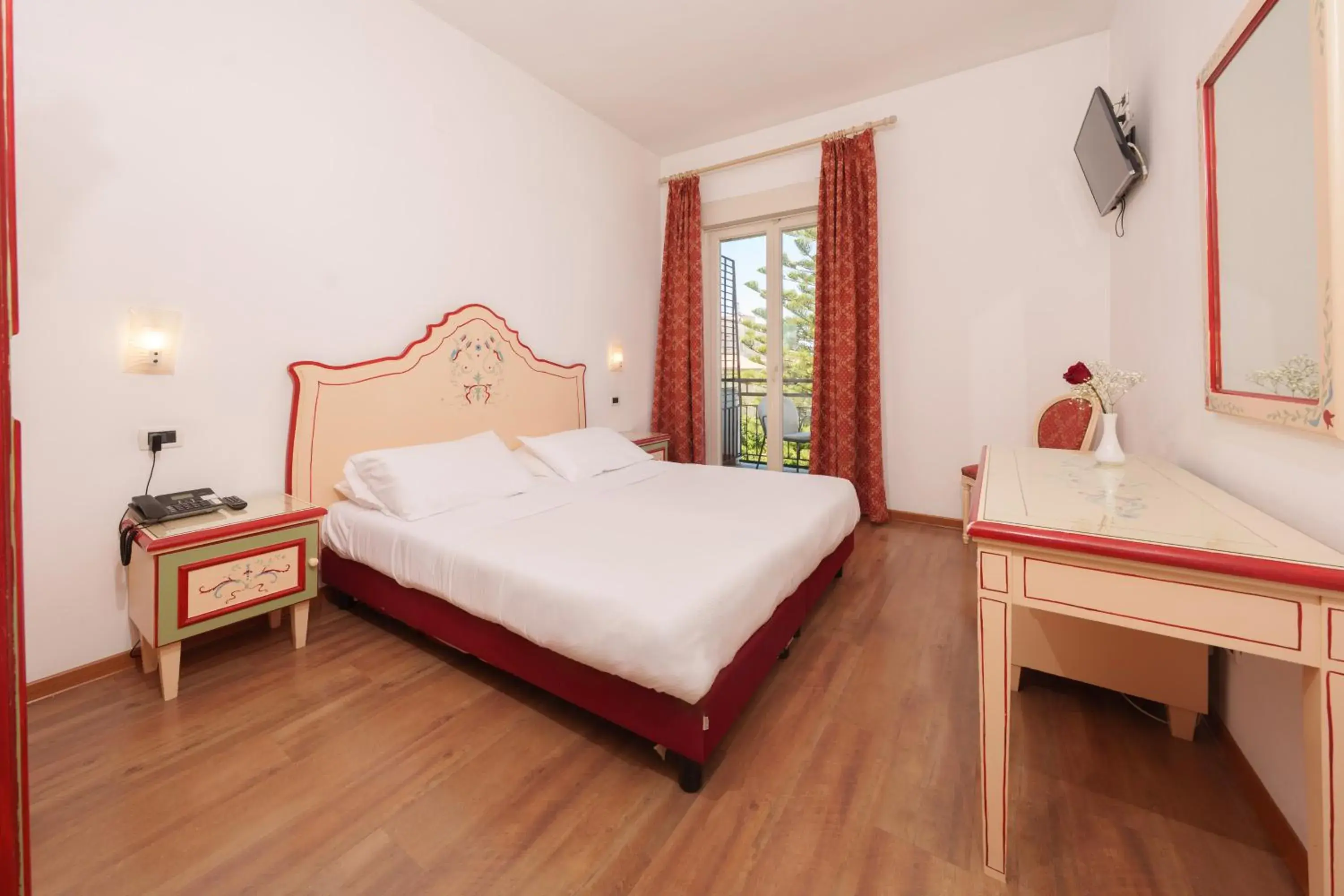 Standard Double or Twin Room with Sea View in Aequa Hotel Standard Double or Twin Room with Sea View in Aequa Hotel