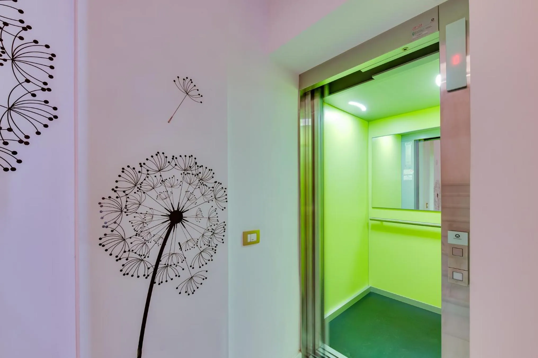 elevator in Fazio Rooms