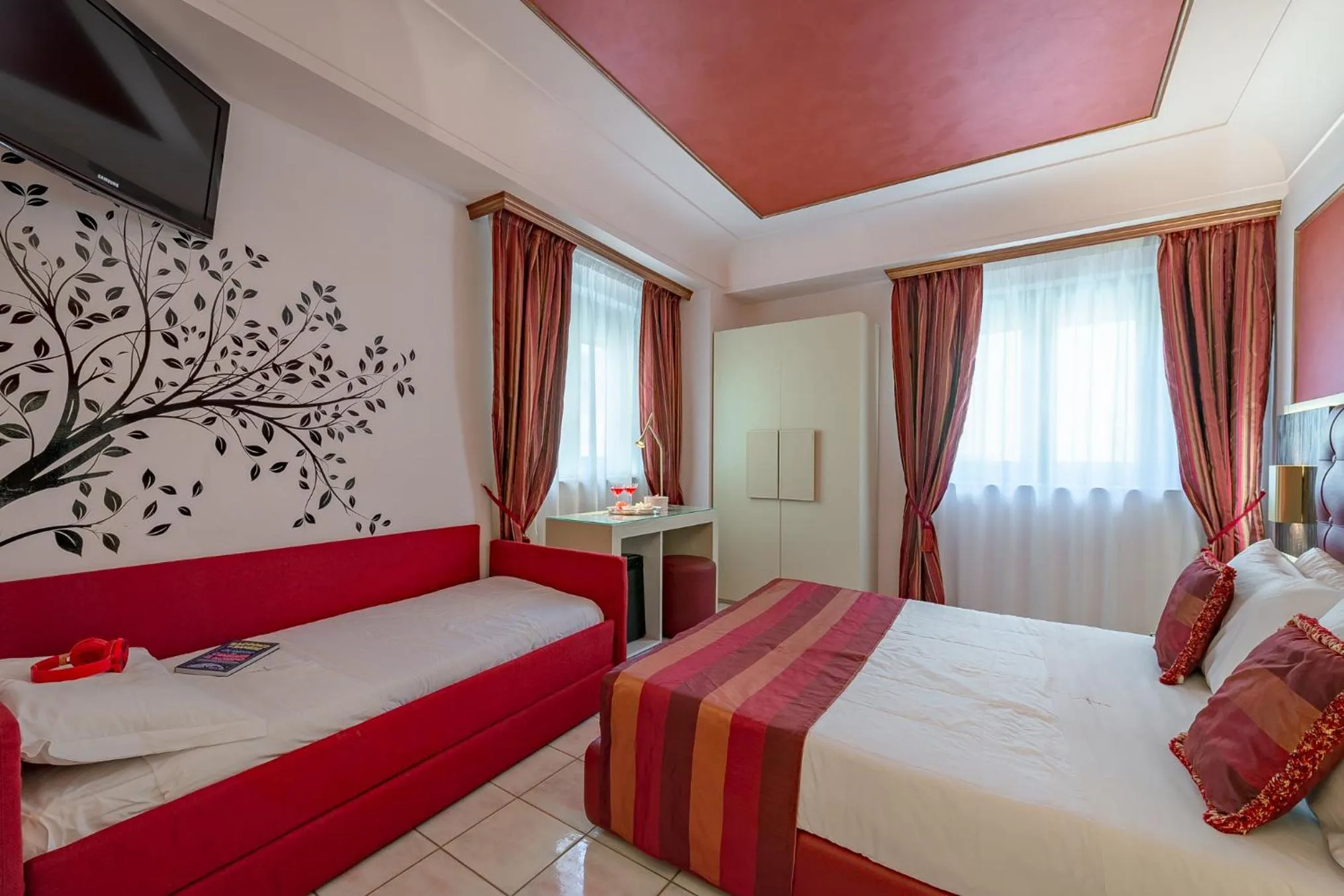 Bedroom, Bed in Fazio Rooms