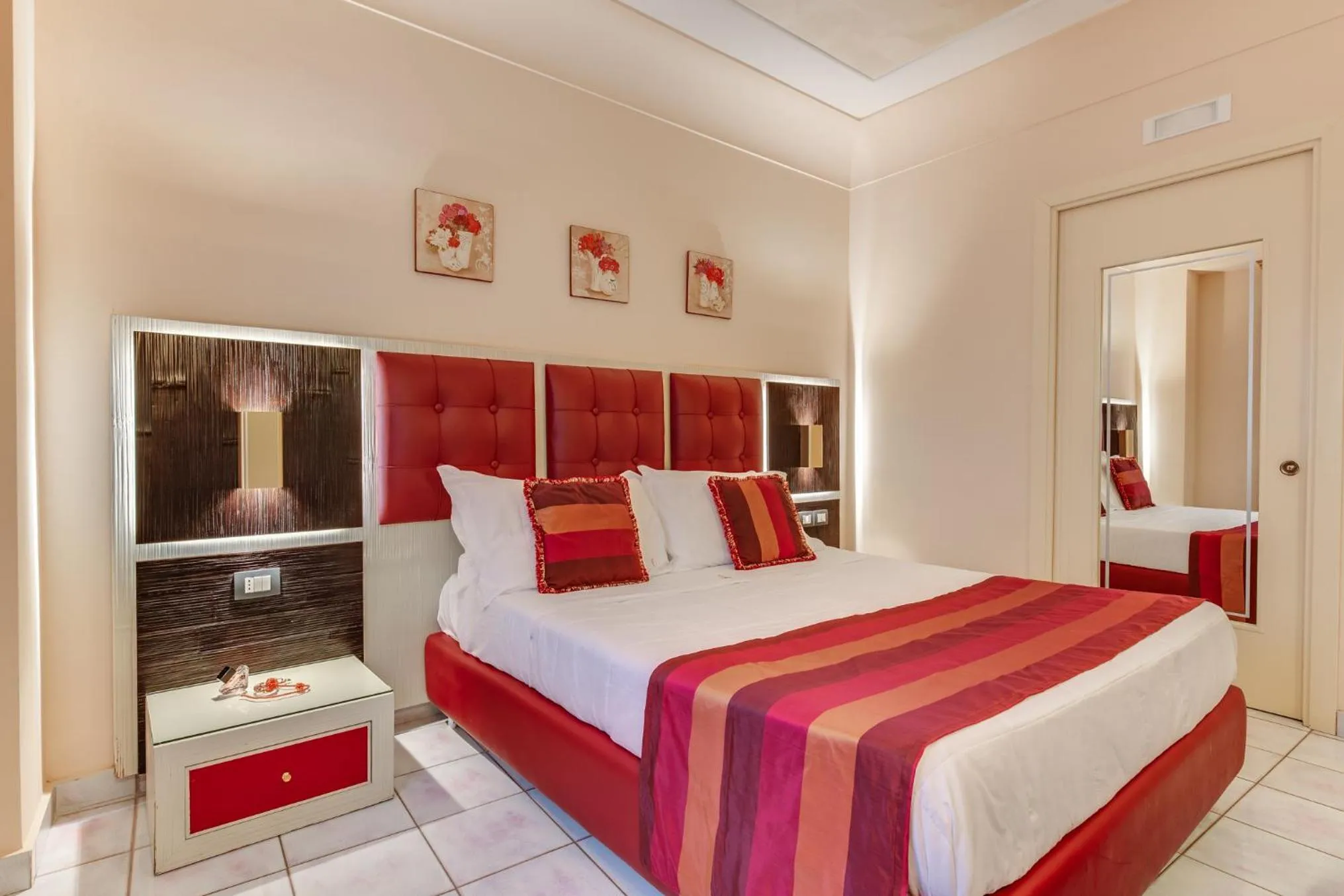 Bedroom, Bed in Fazio Rooms