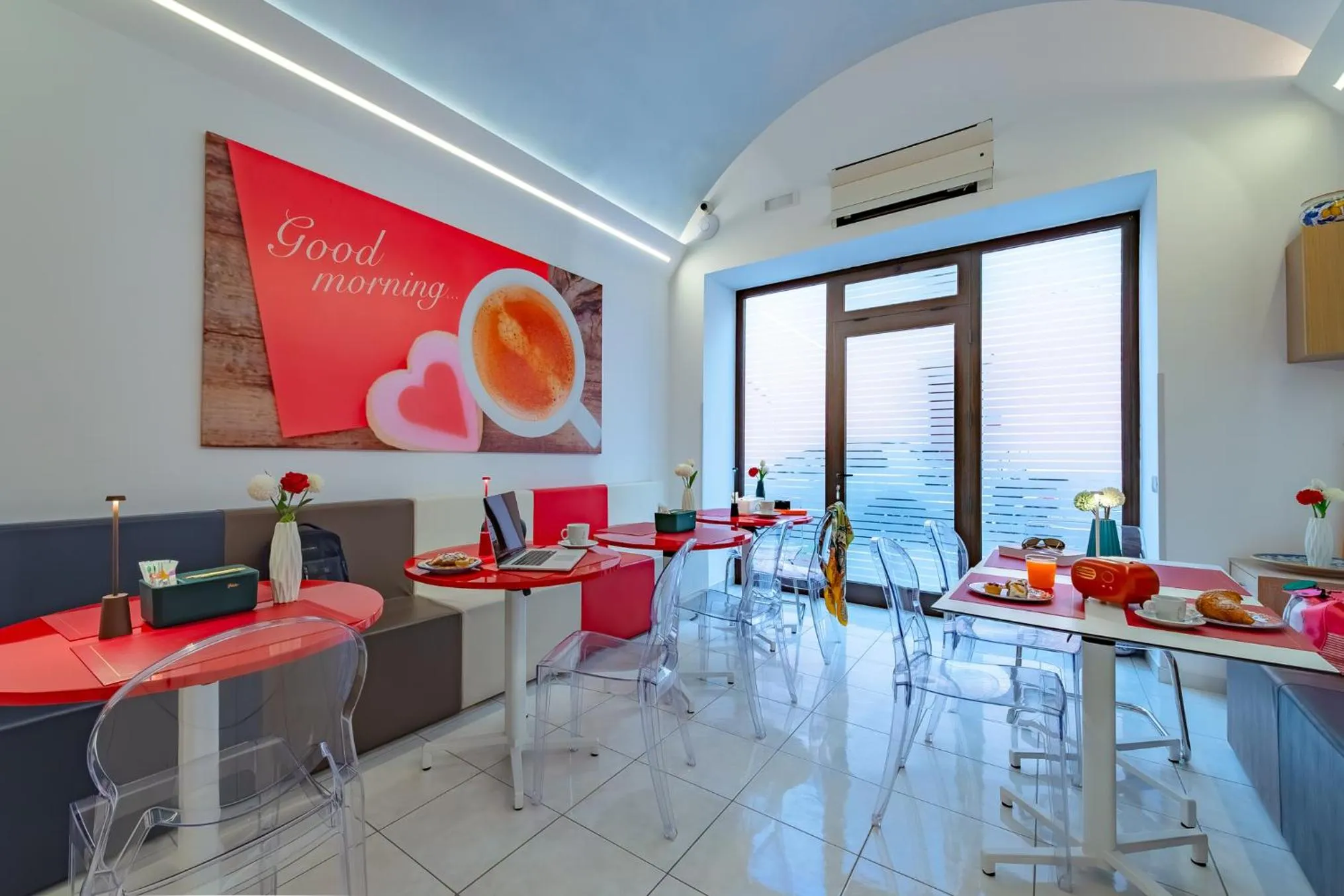 Communal lounge/ TV room in Fazio Rooms