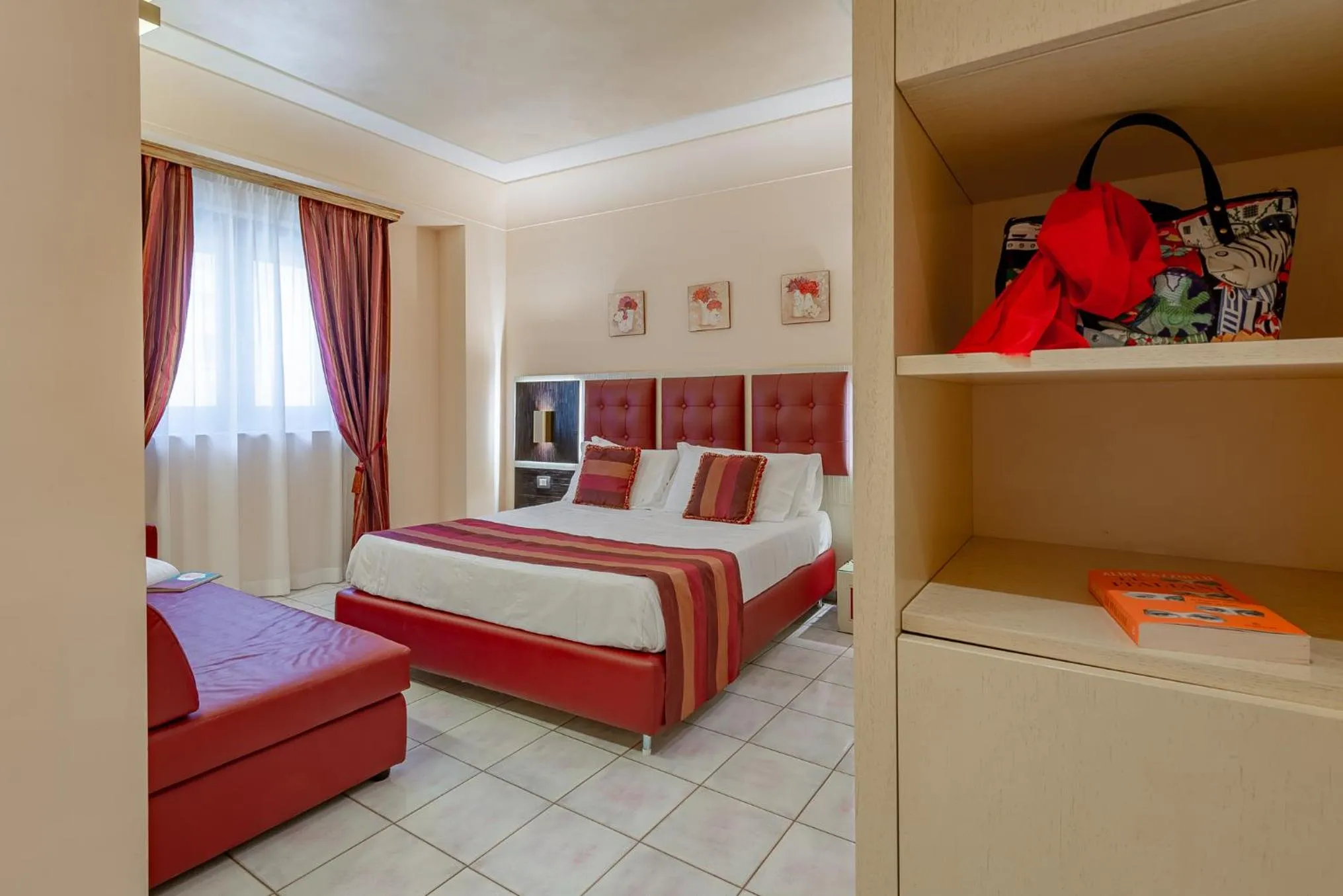 Bedroom, Bed in Fazio Rooms