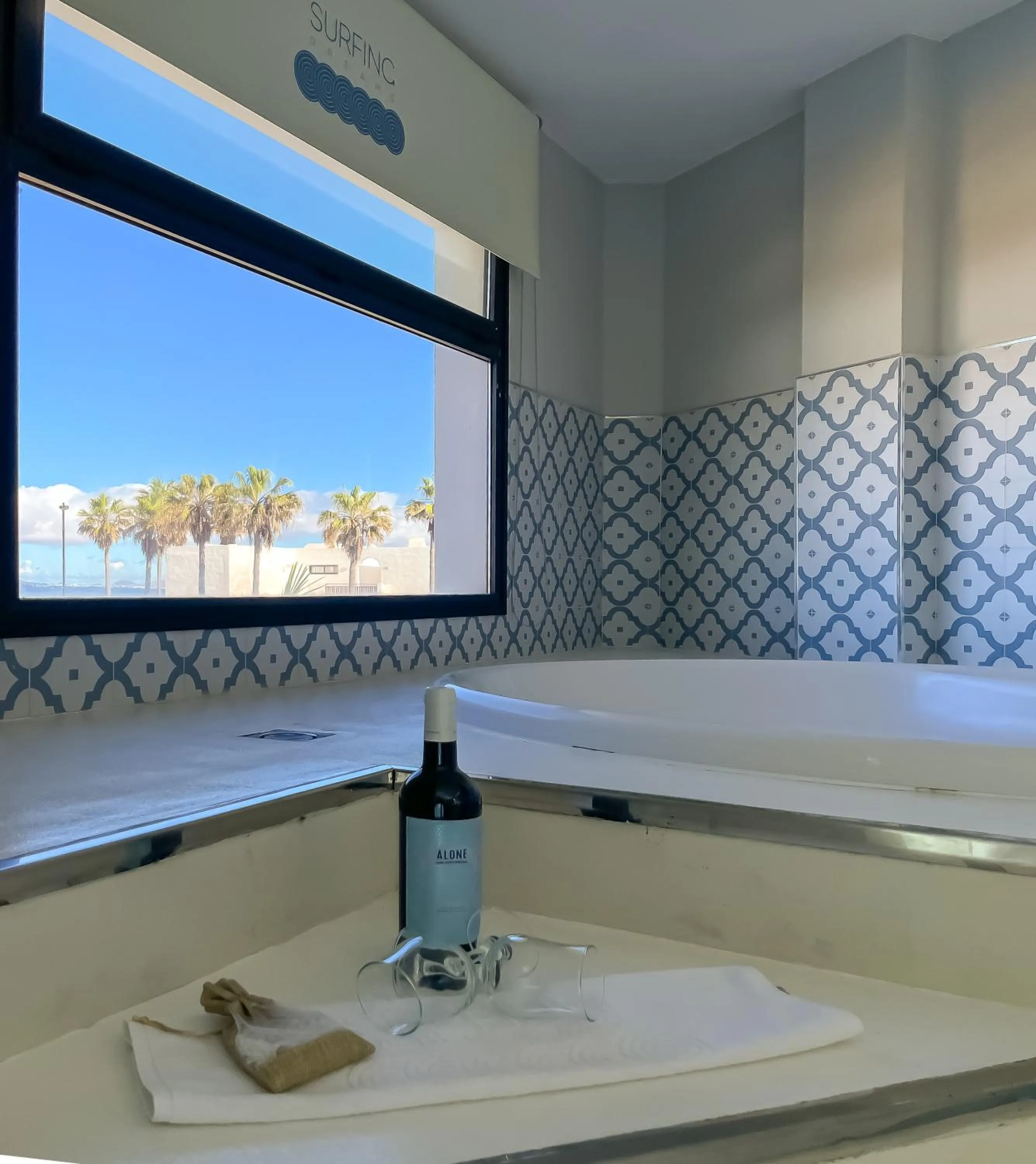 Hot Tub in Corralejo Surfing Colors Hotel&Apartments