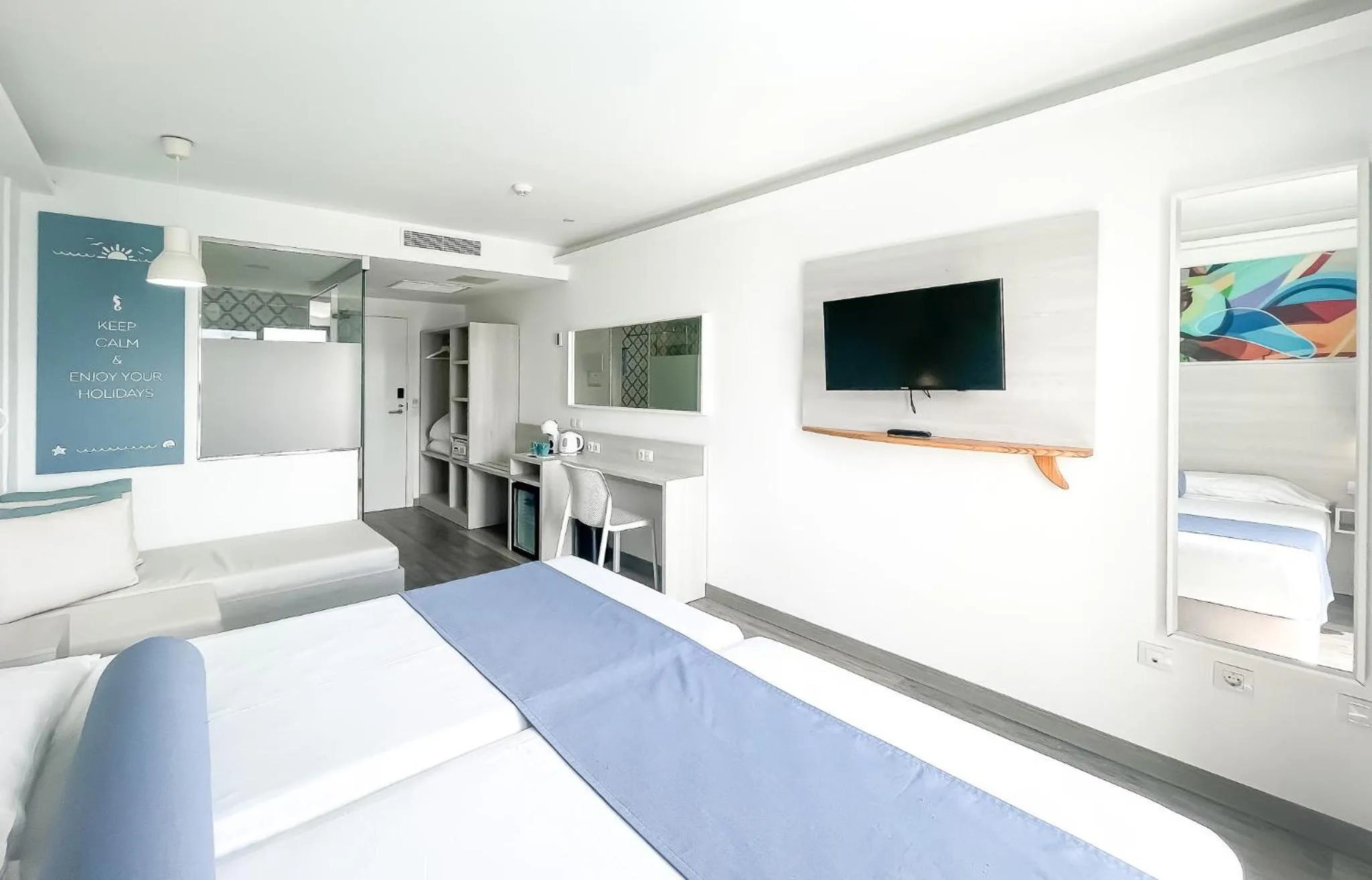 TV and multimedia, Bed in Corralejo Surfing Colors Hotel&Apartments