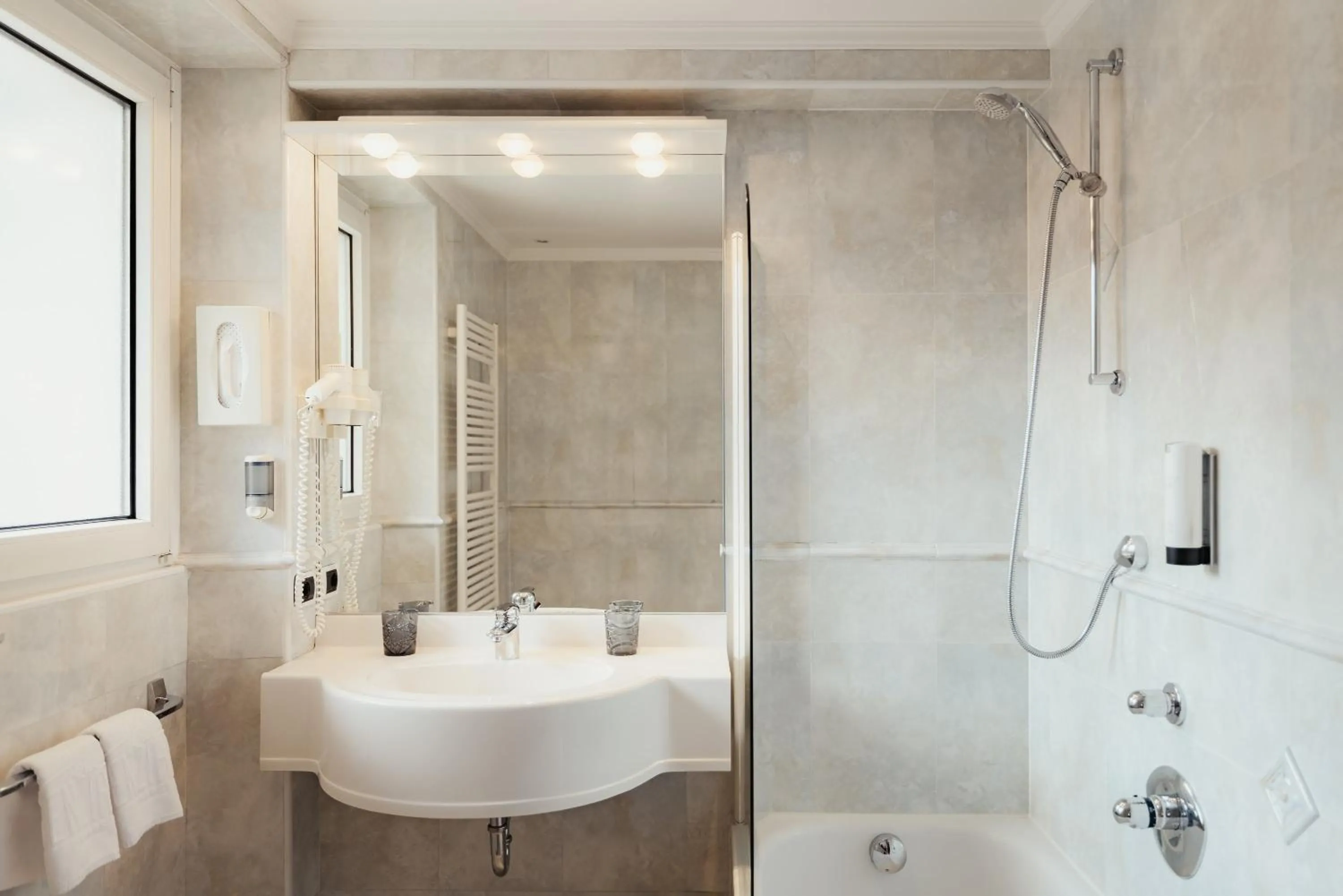 Bathroom in Hotel Genziana