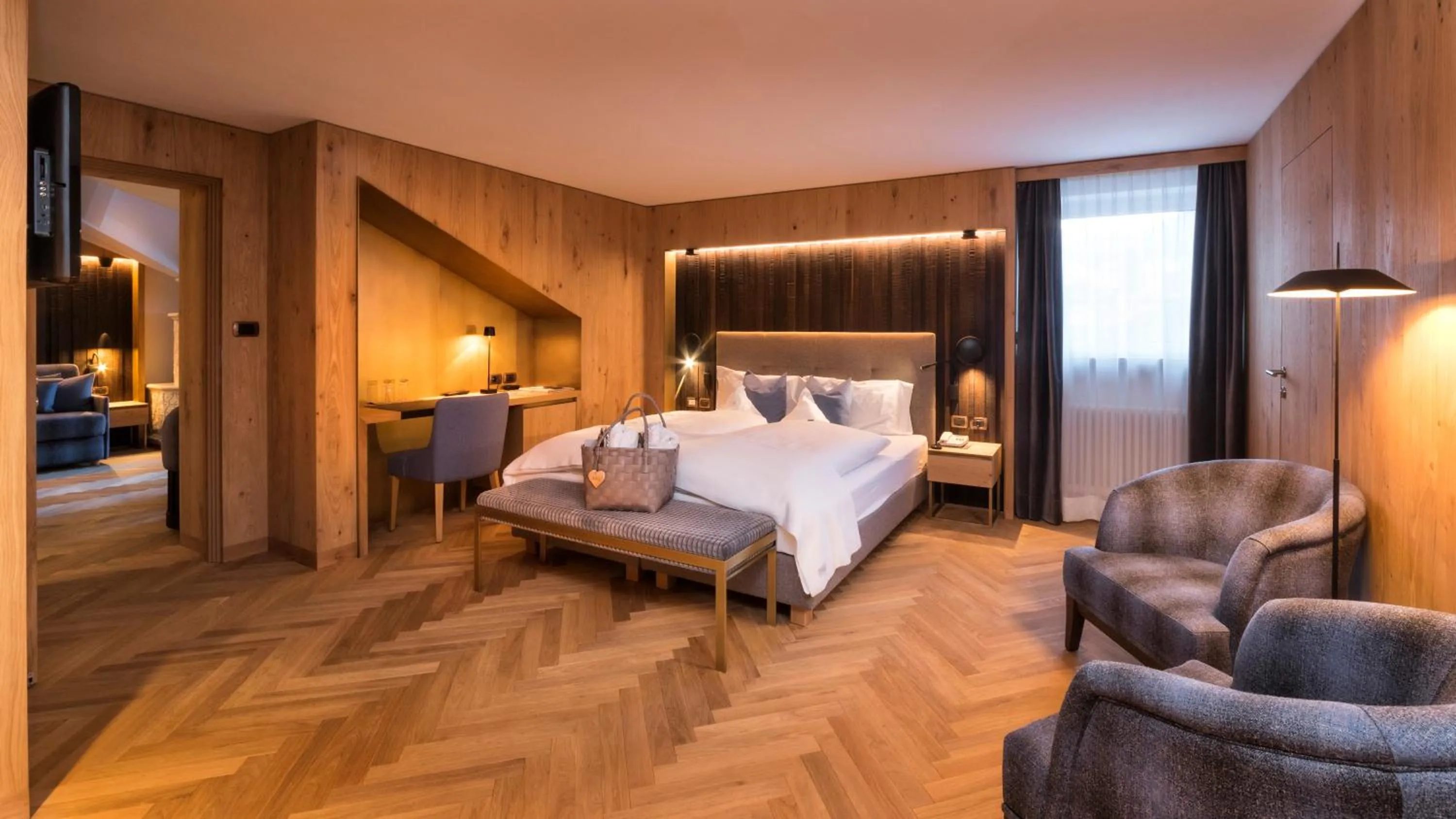 Bedroom, Bed in Hotel Genziana