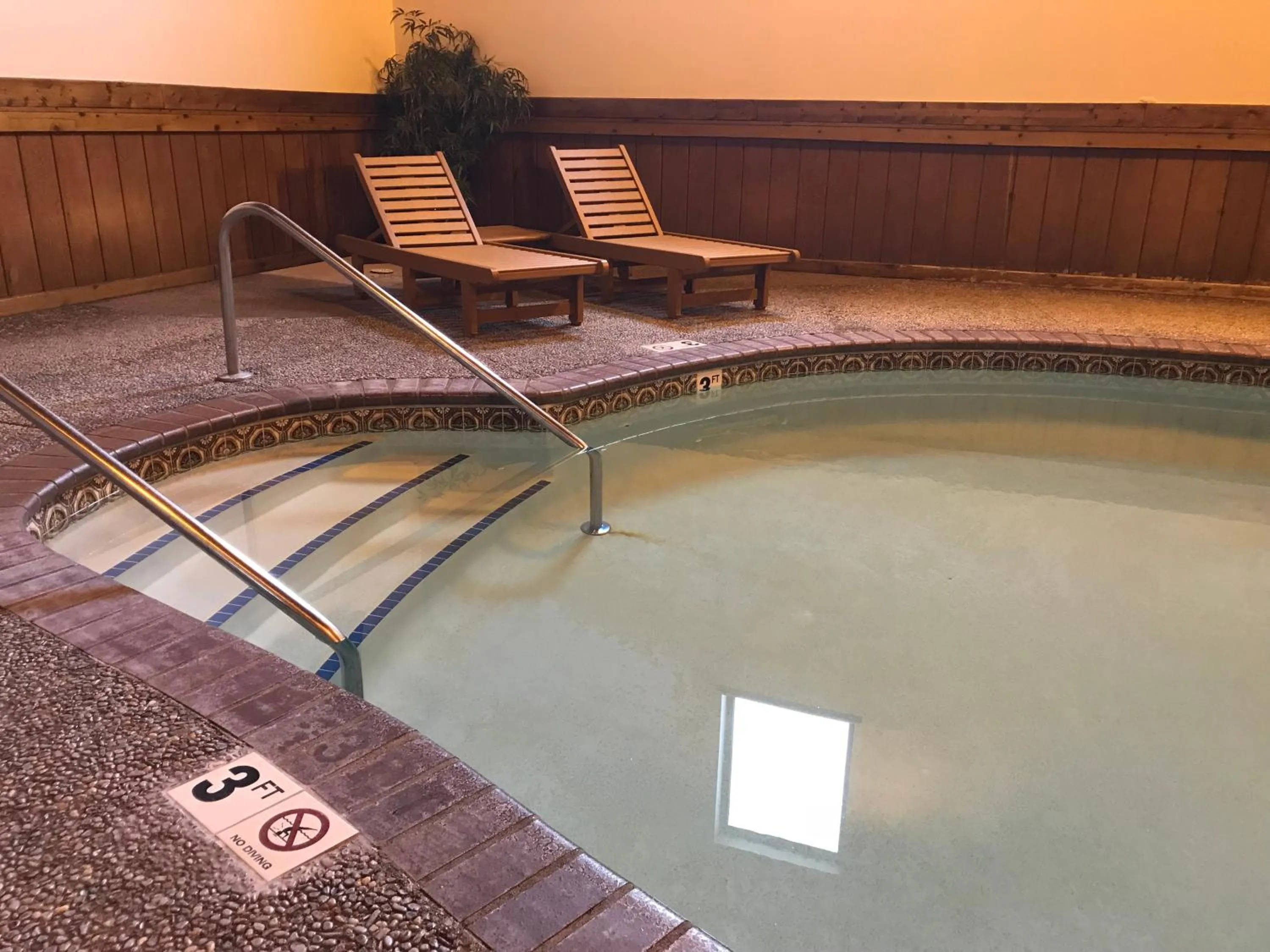 Swimming pool in Superior & Sage Hotel