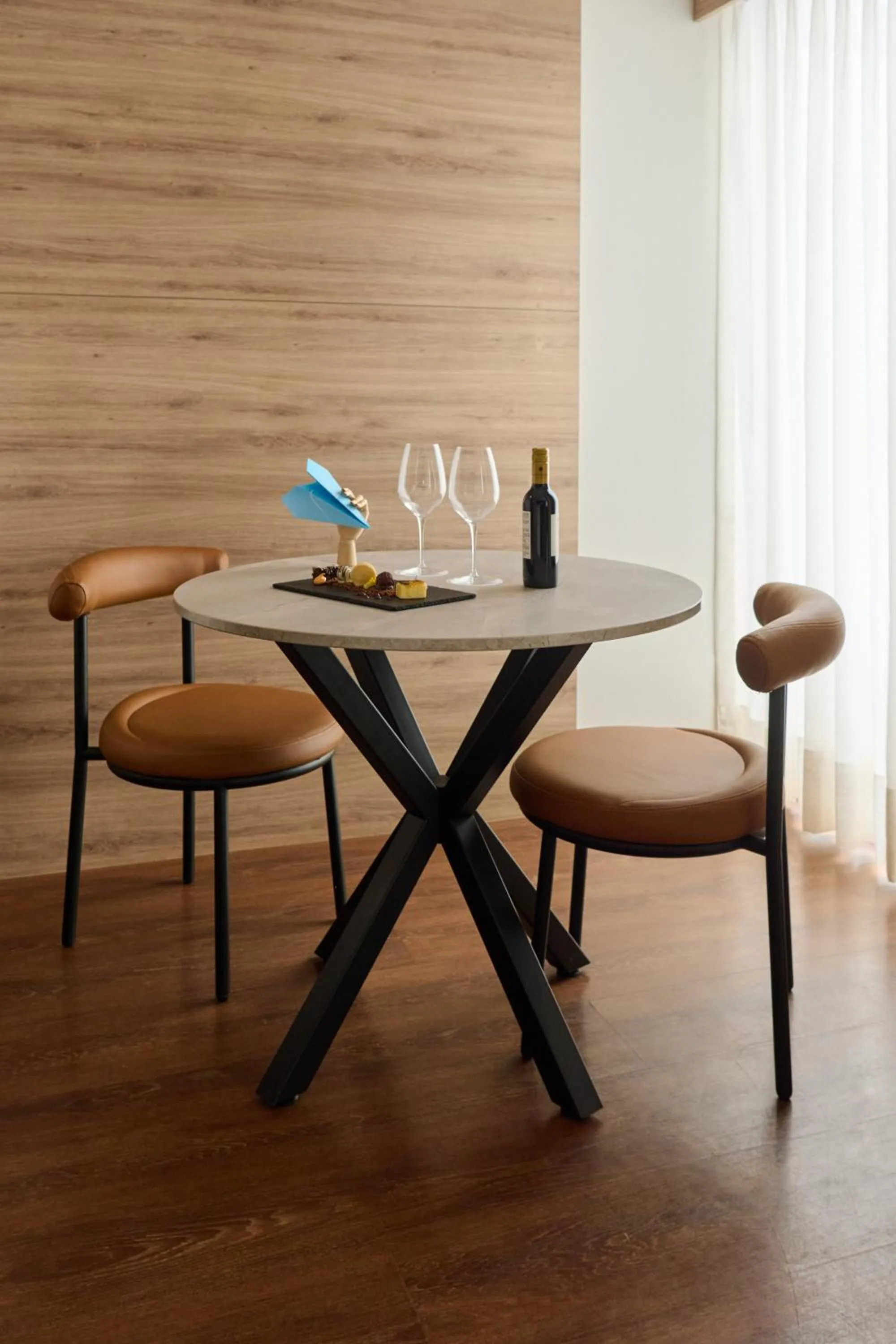 Dining area in INNSiDE by Meliá Lima Miraflores