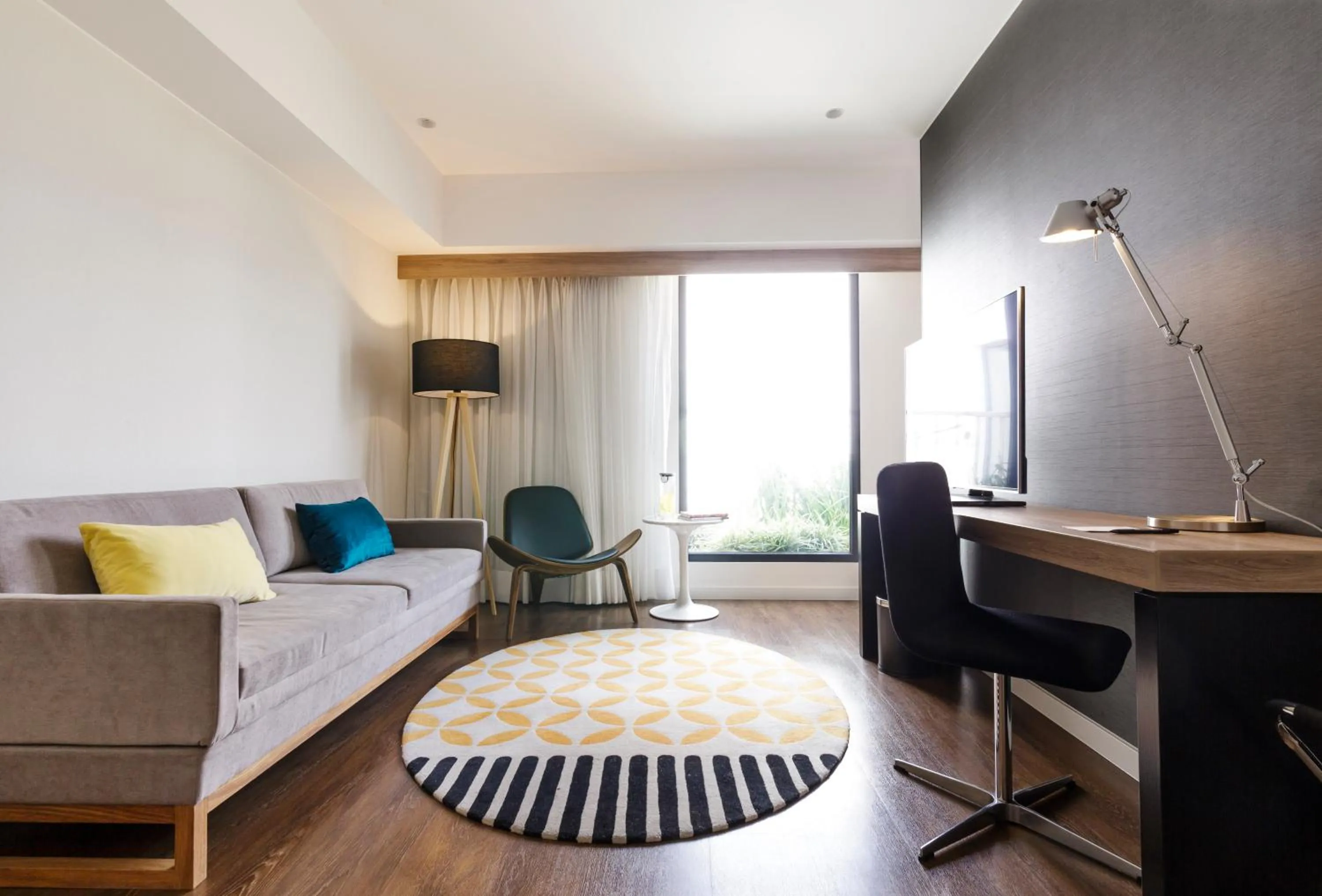 Living room, Bed in INNSiDE by Meliá Lima Miraflores