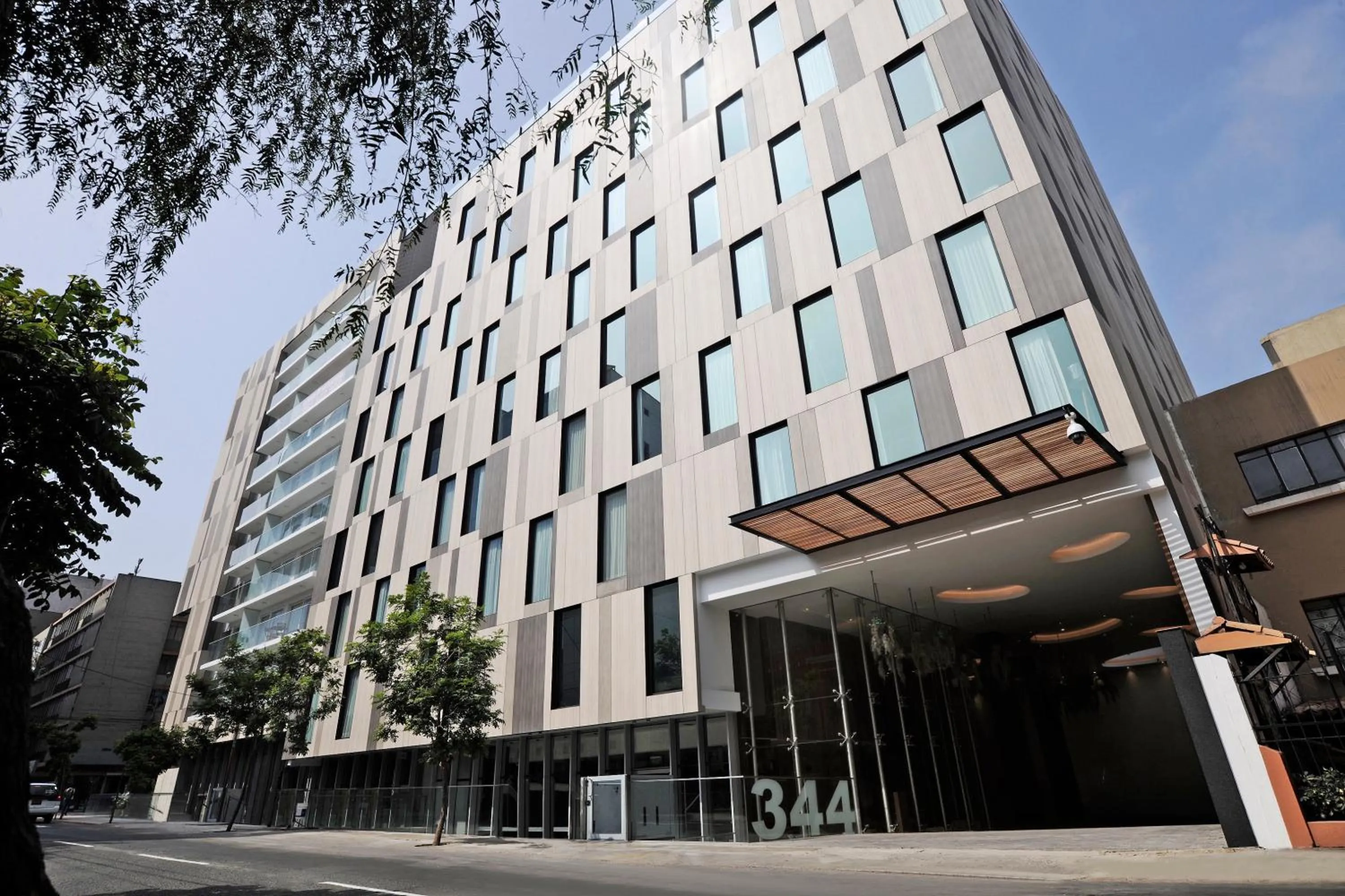 Property building in INNSiDE by Meliá Lima Miraflores