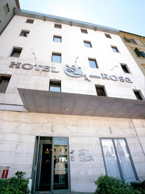 Facade/entrance in Hotel Della Rosa