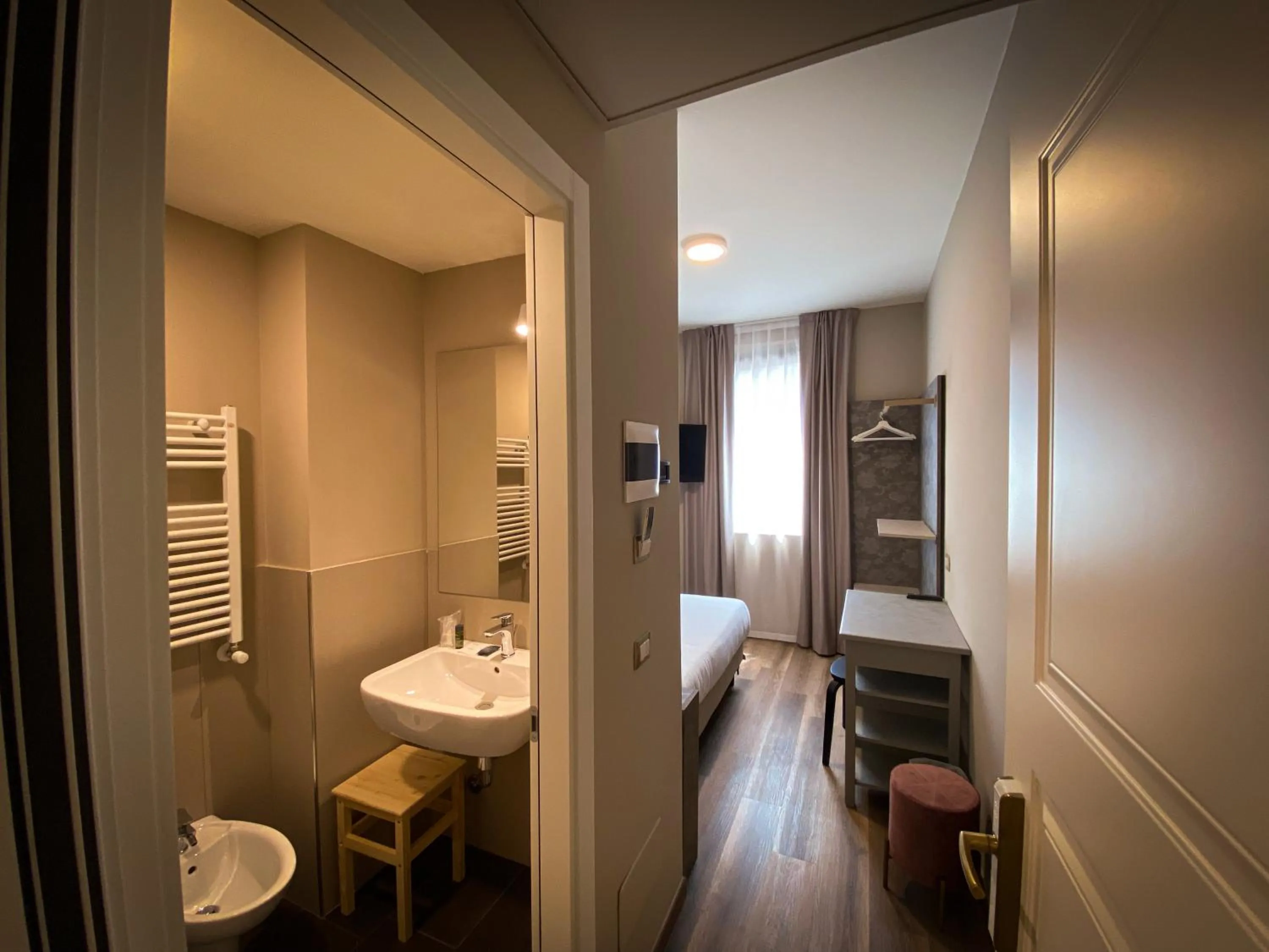 Bathroom in Hotel Della Rosa