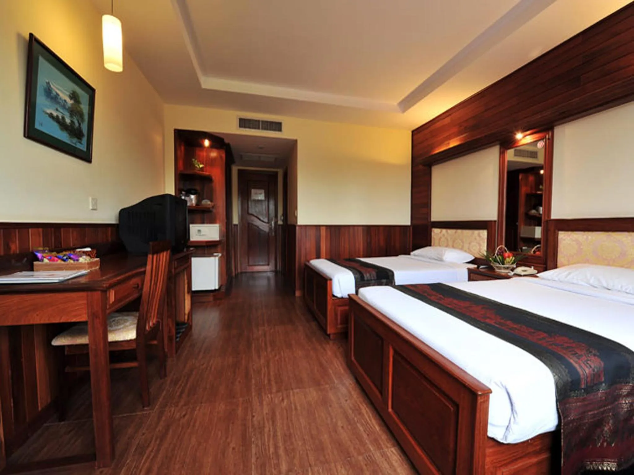 Photo of the whole room, Bed in City River Hotel