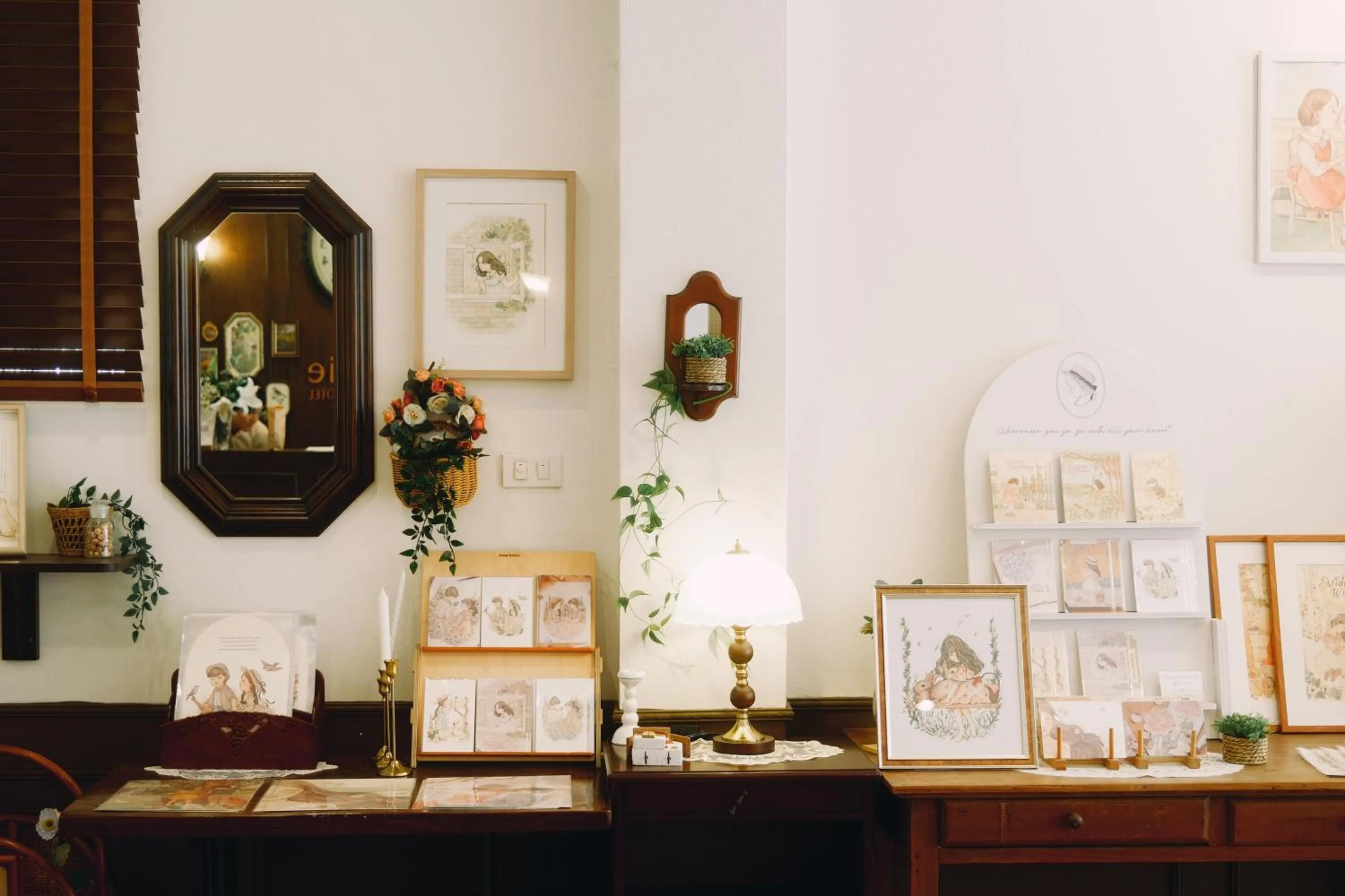 Decorative detail in La Burie Gallery Hotel