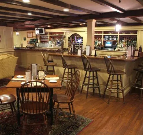 Restaurant/places to eat in Publick House Historic Inn and Country Motor Lodge