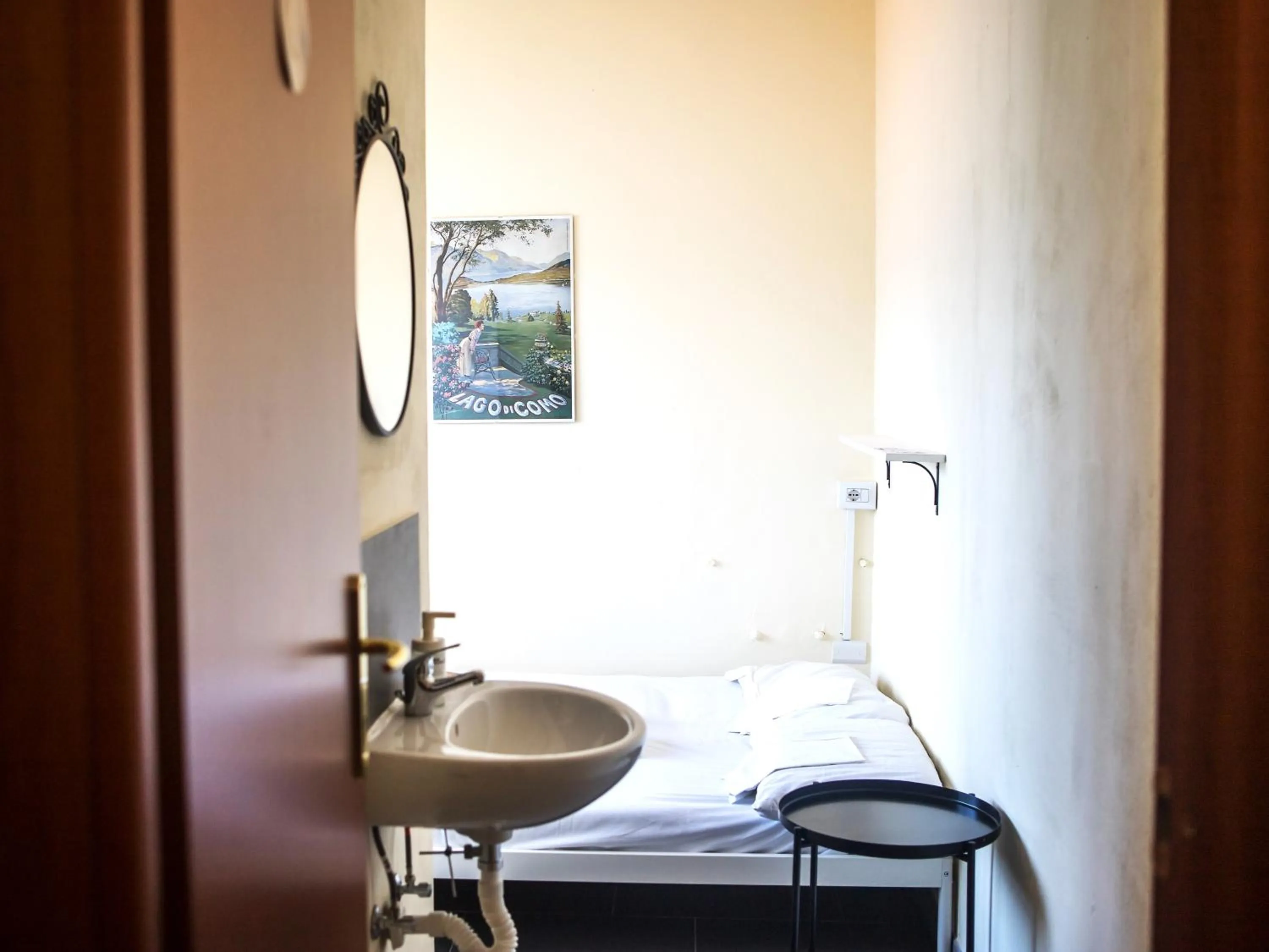 Lake Como Hostel