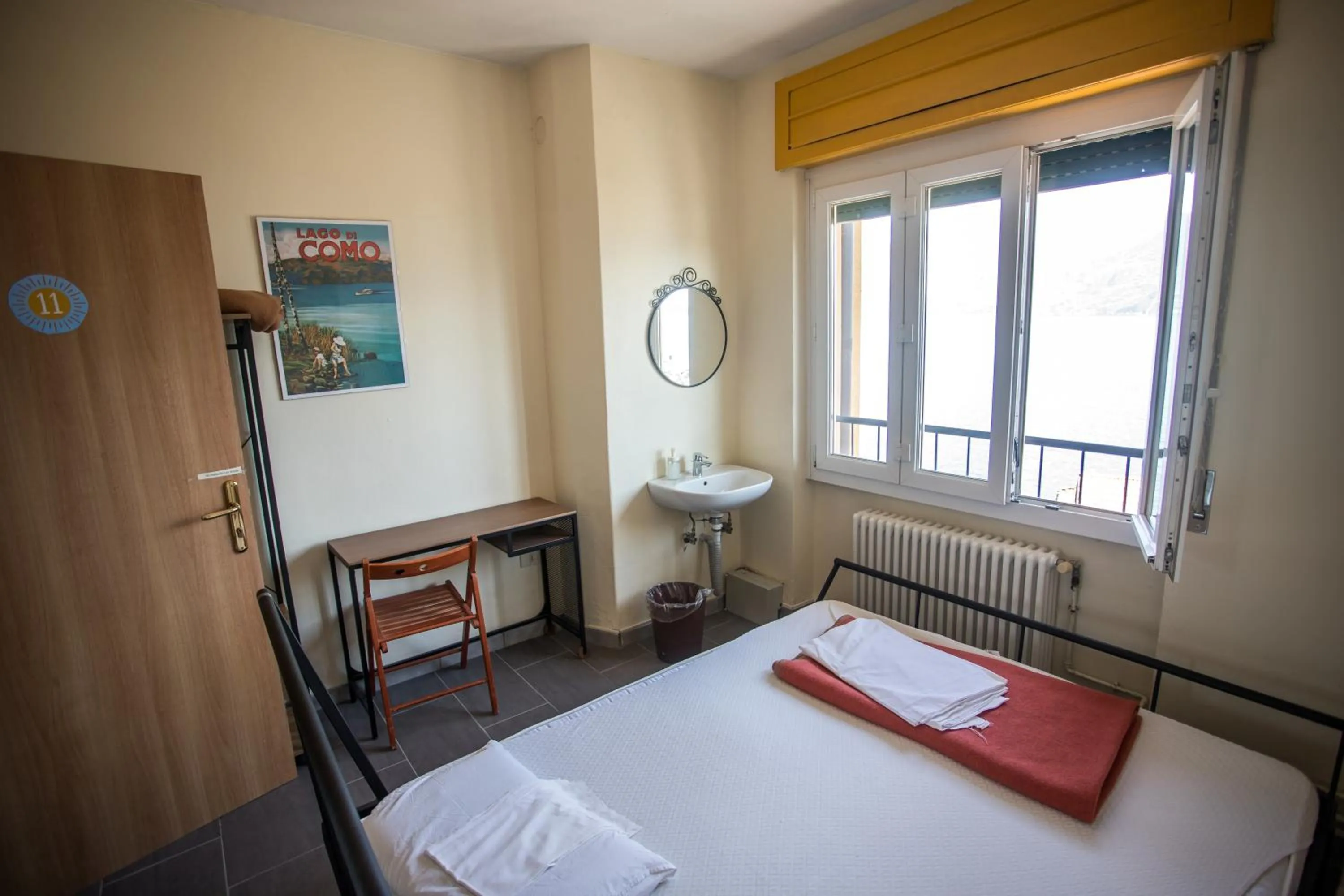Bed in Lake Como Hostel