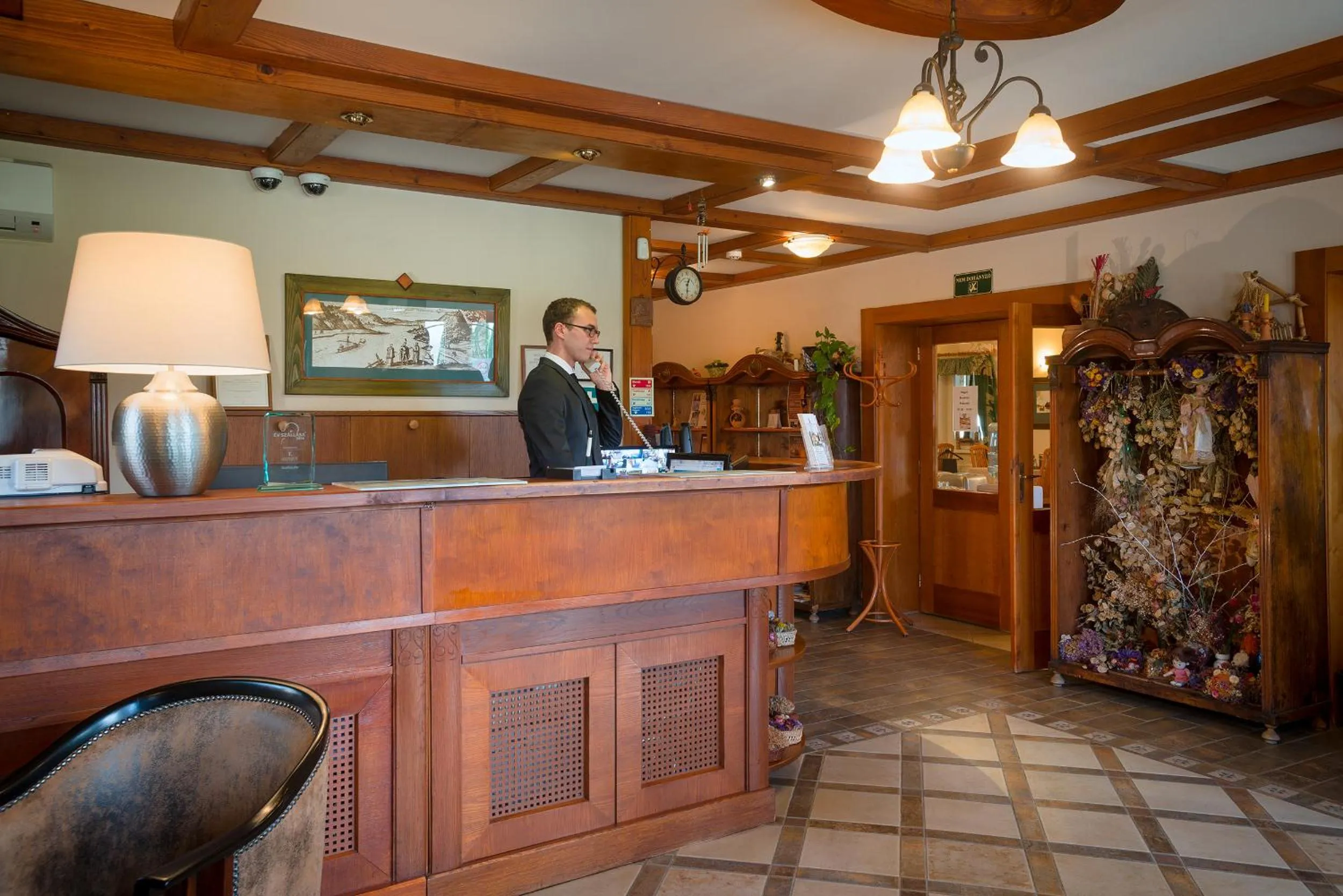 Lobby or reception in Hotel Honti Wellness és Konferencia Szálloda