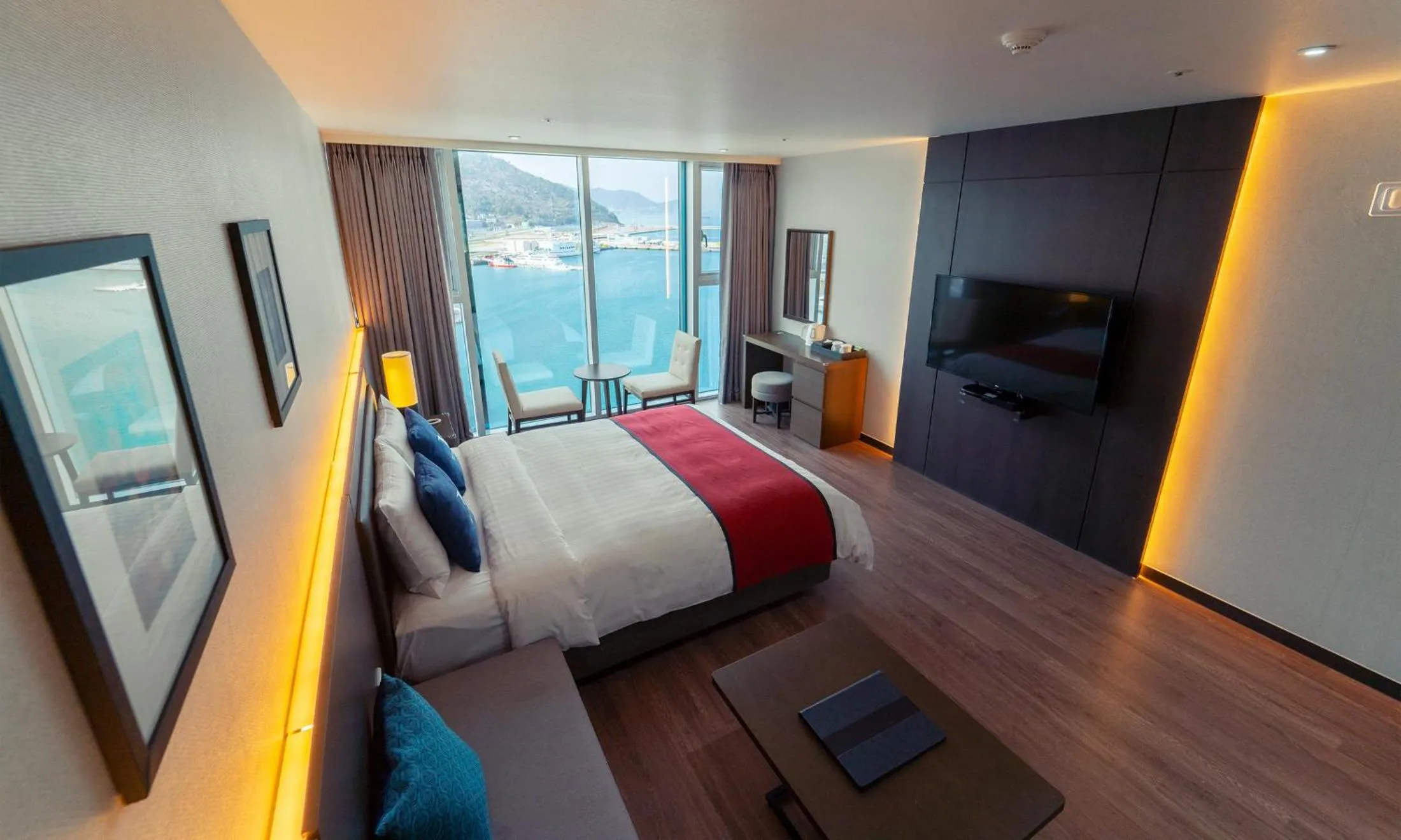 Bedroom, Bed in Venezia Hotel and Suite