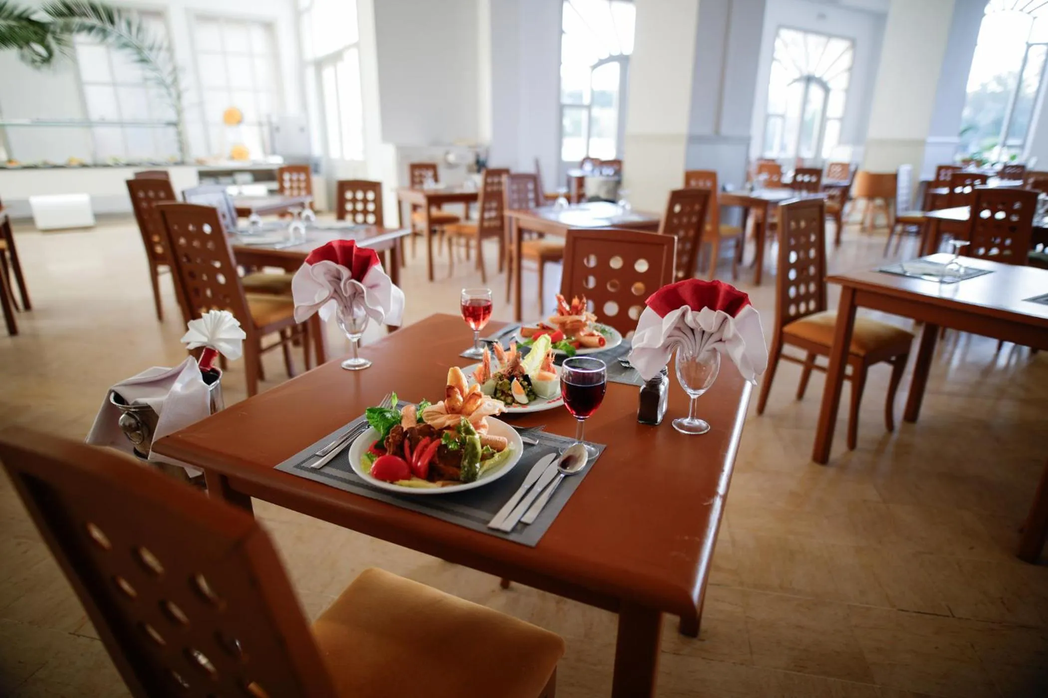 Restaurant/places to eat in TMK L'Atrium Yasmine by Turismark