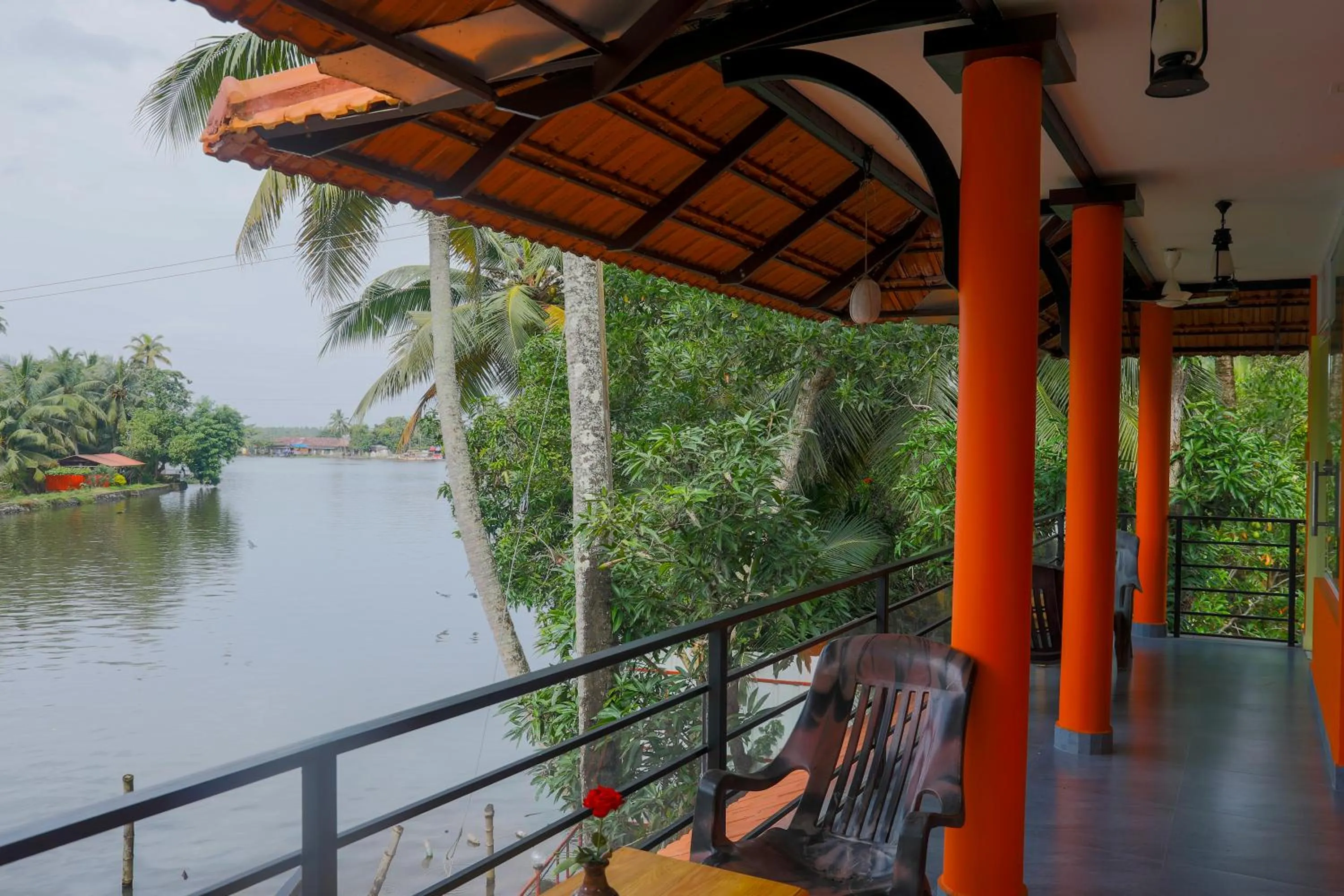 The Lake Paradise Boutique Resort